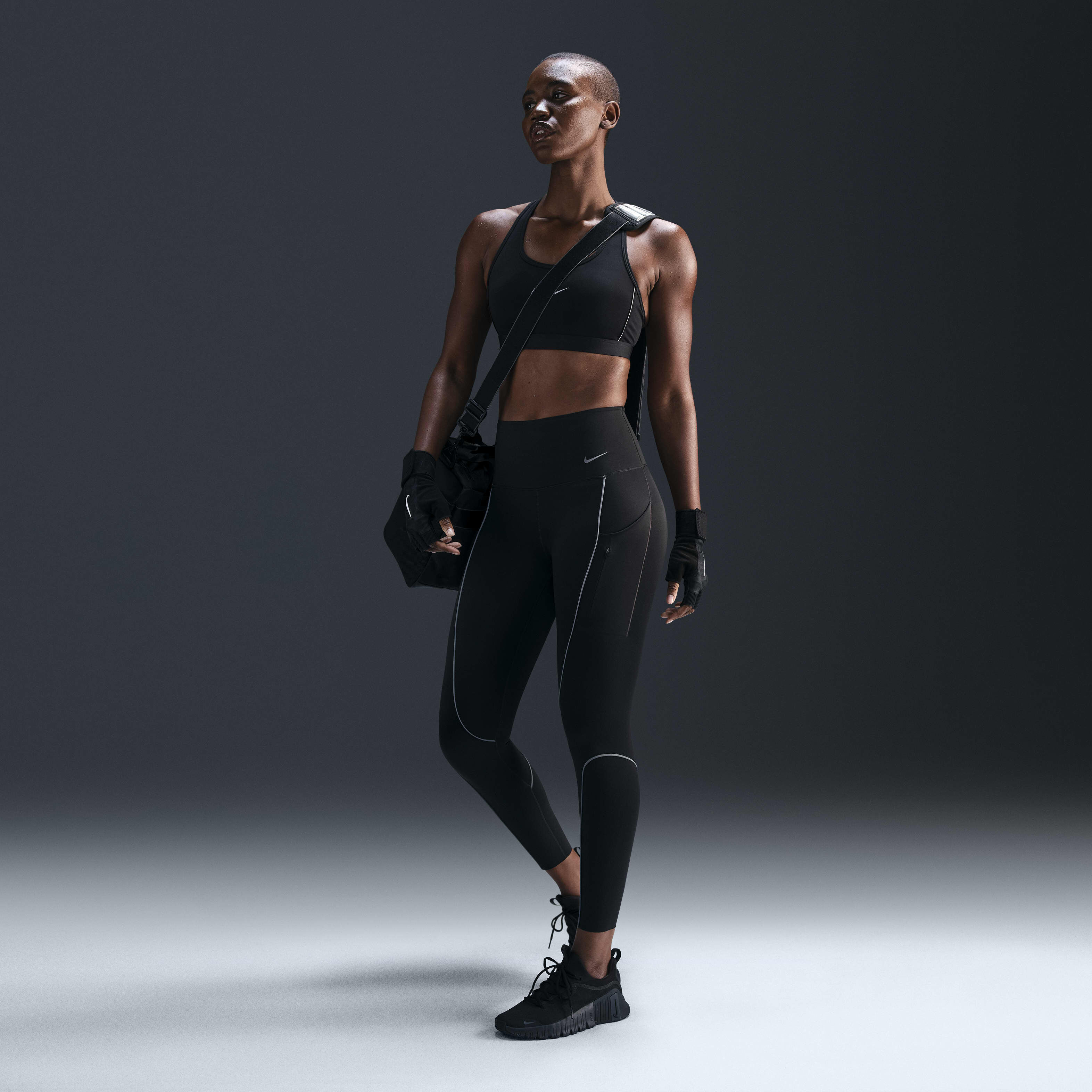 Explore Nike s Trendy Running Leggings Trousers Nike UAE