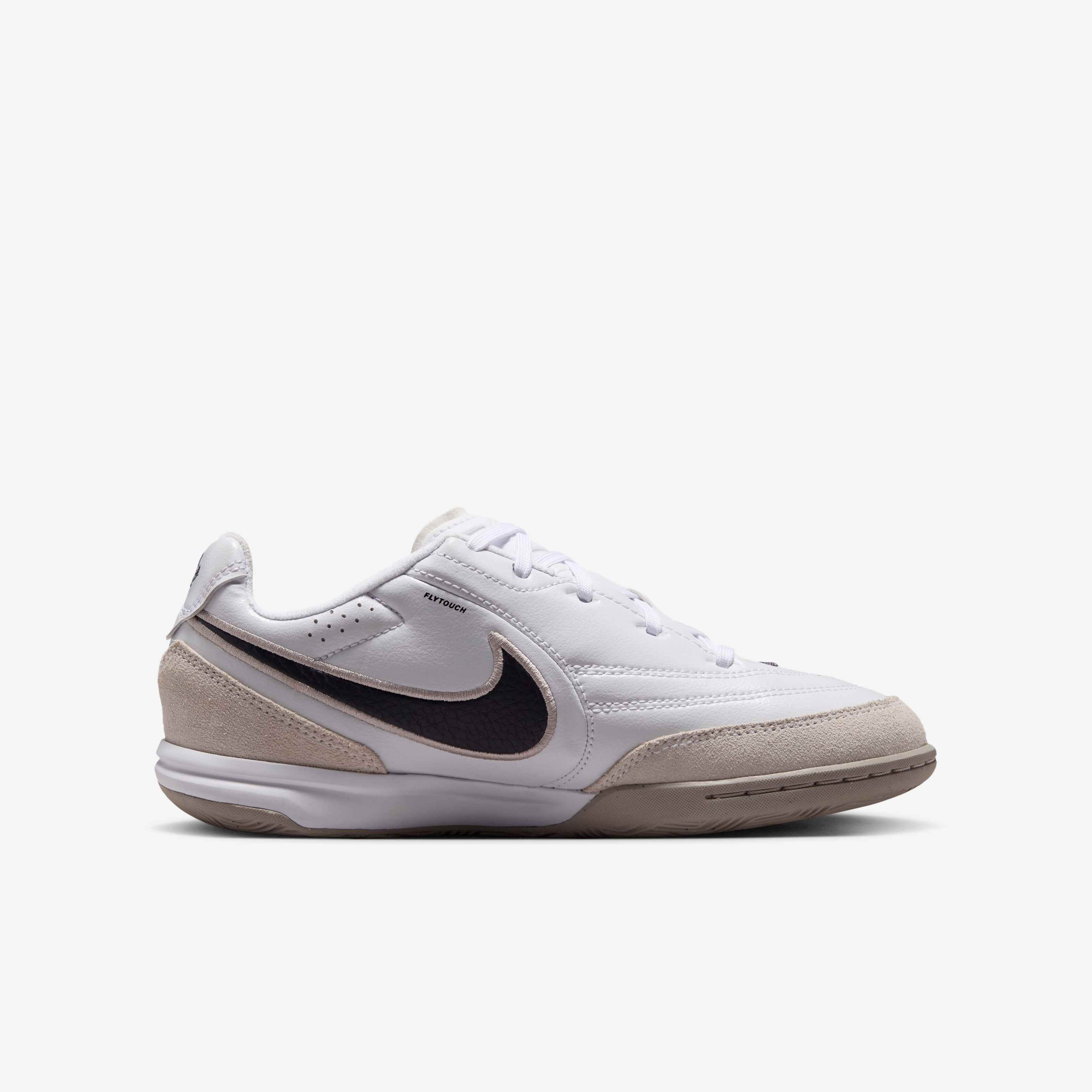 Nike Jr. Tiempo Streetgato image number 2