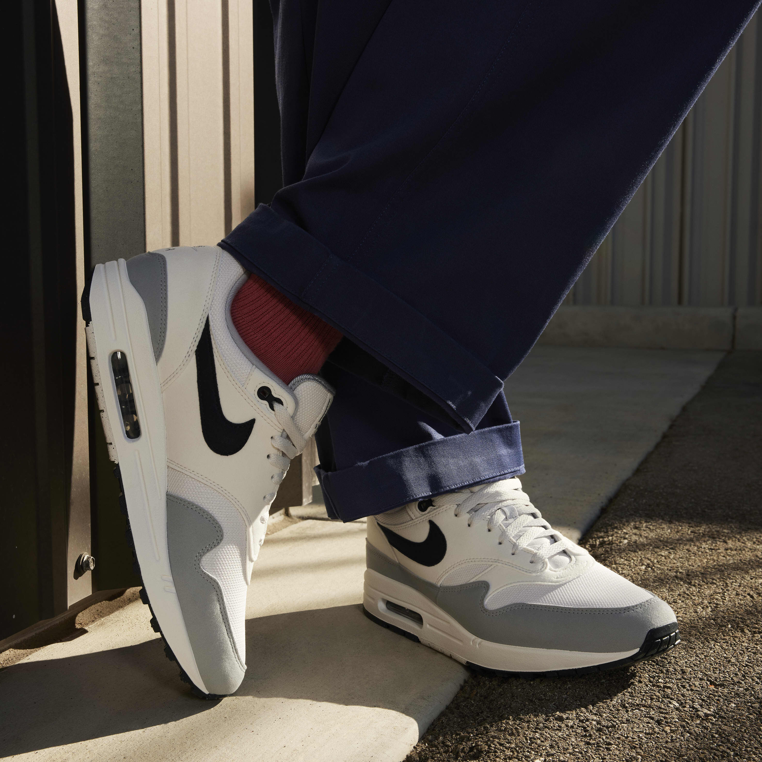 White nike air max 1 mens discount