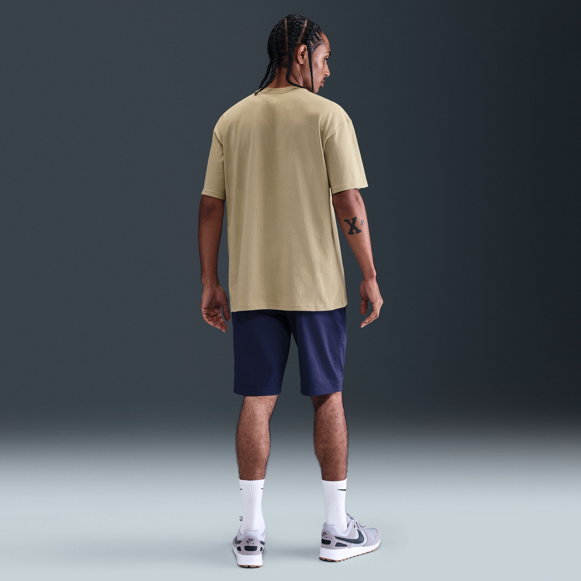 Nike image number 2