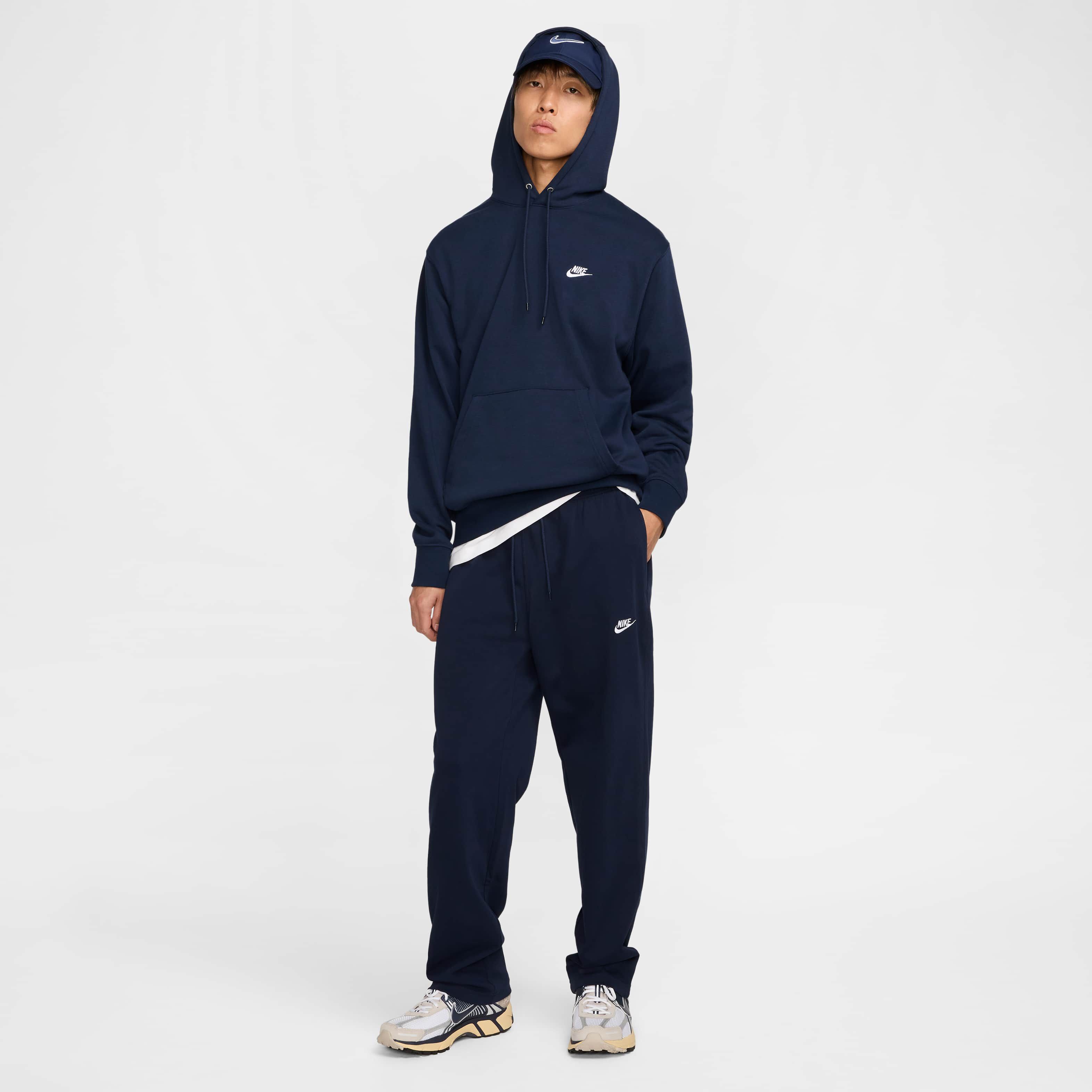 Nike Sportswear Club image number 3