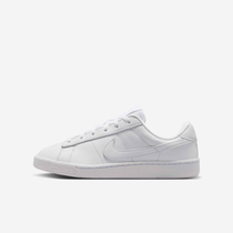 Nike Tennis Classic