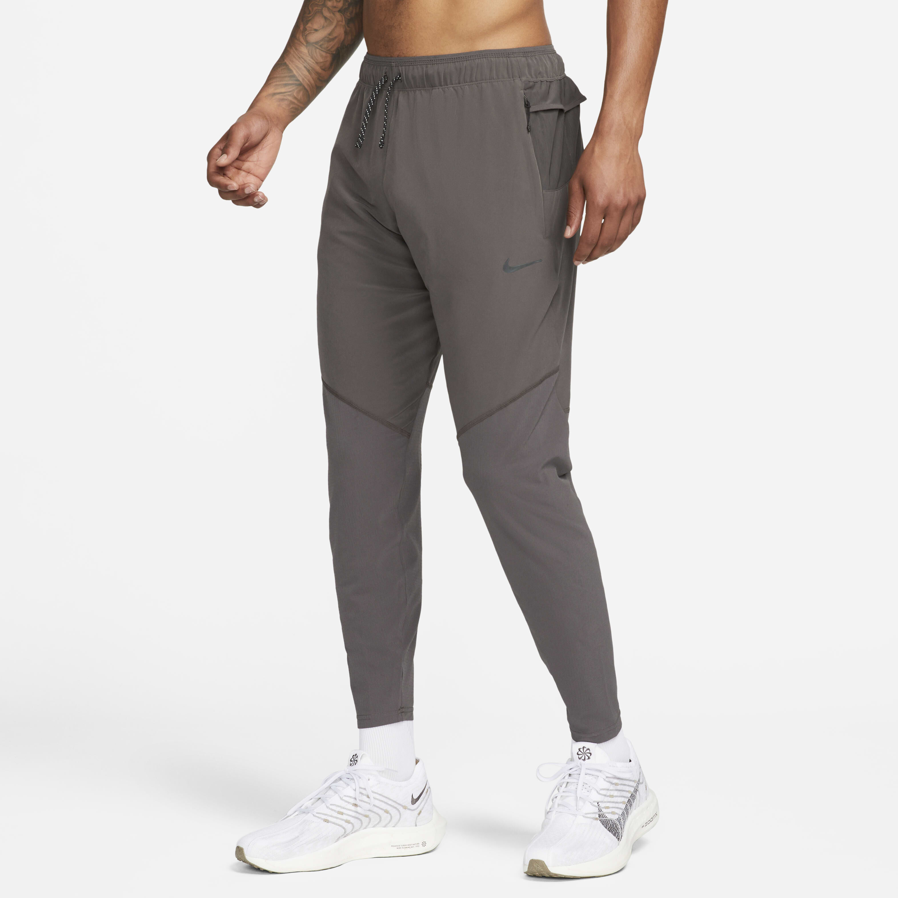 Nike Dri FIT Running Division Phenom