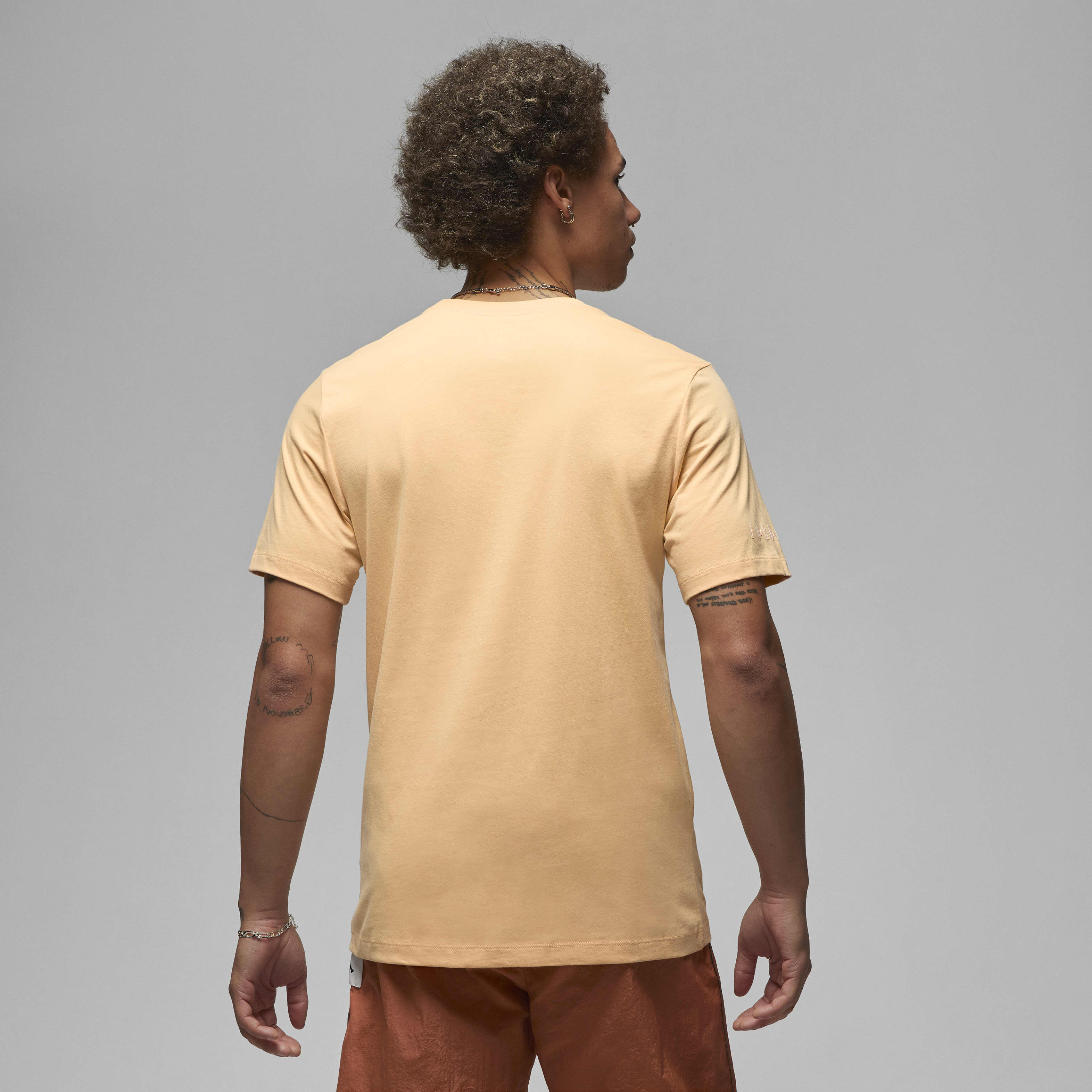 Jordan Essentials image number 1