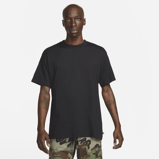Nike t shirts top price in dubai