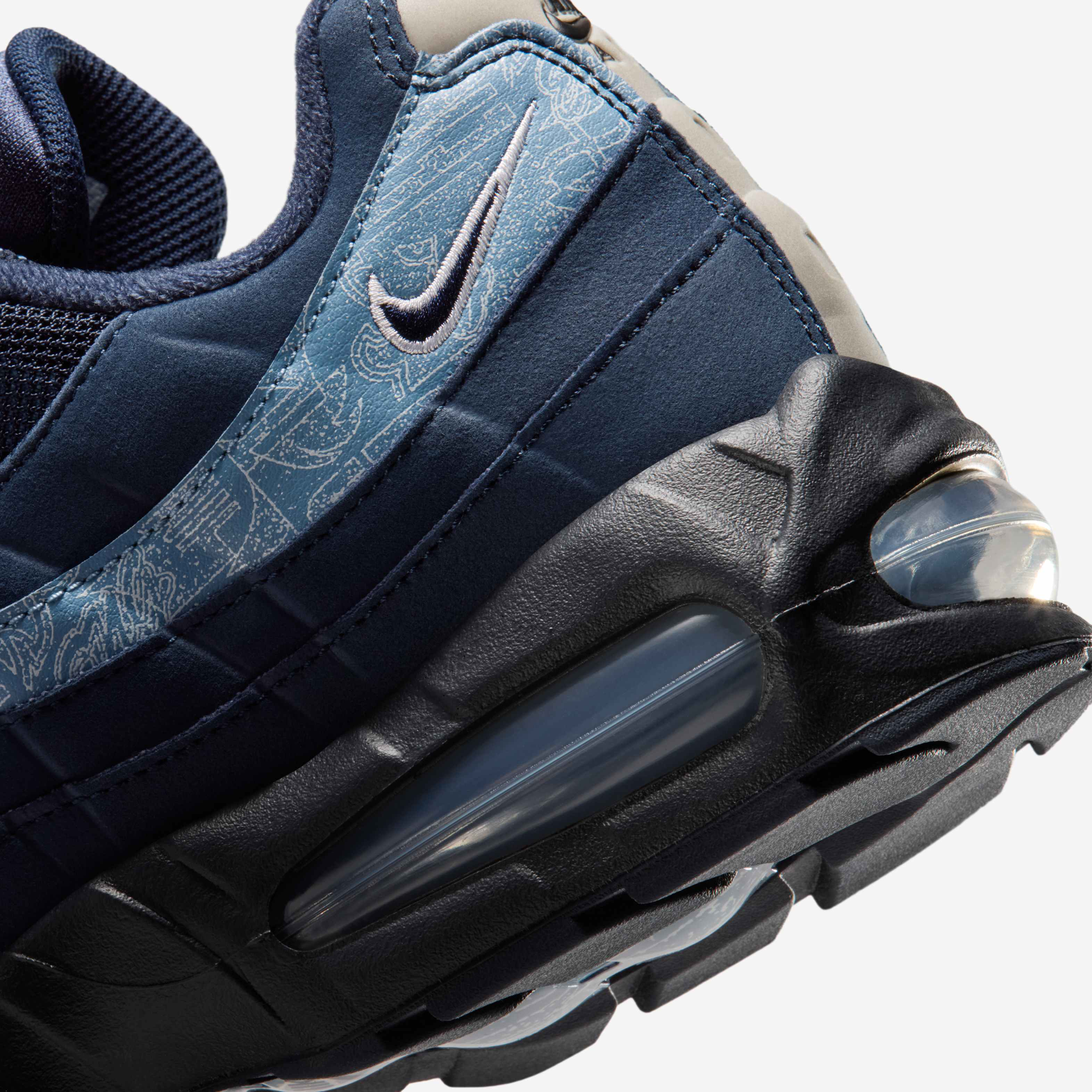 Nike Air Max 95 Big Bubble SE image number 17