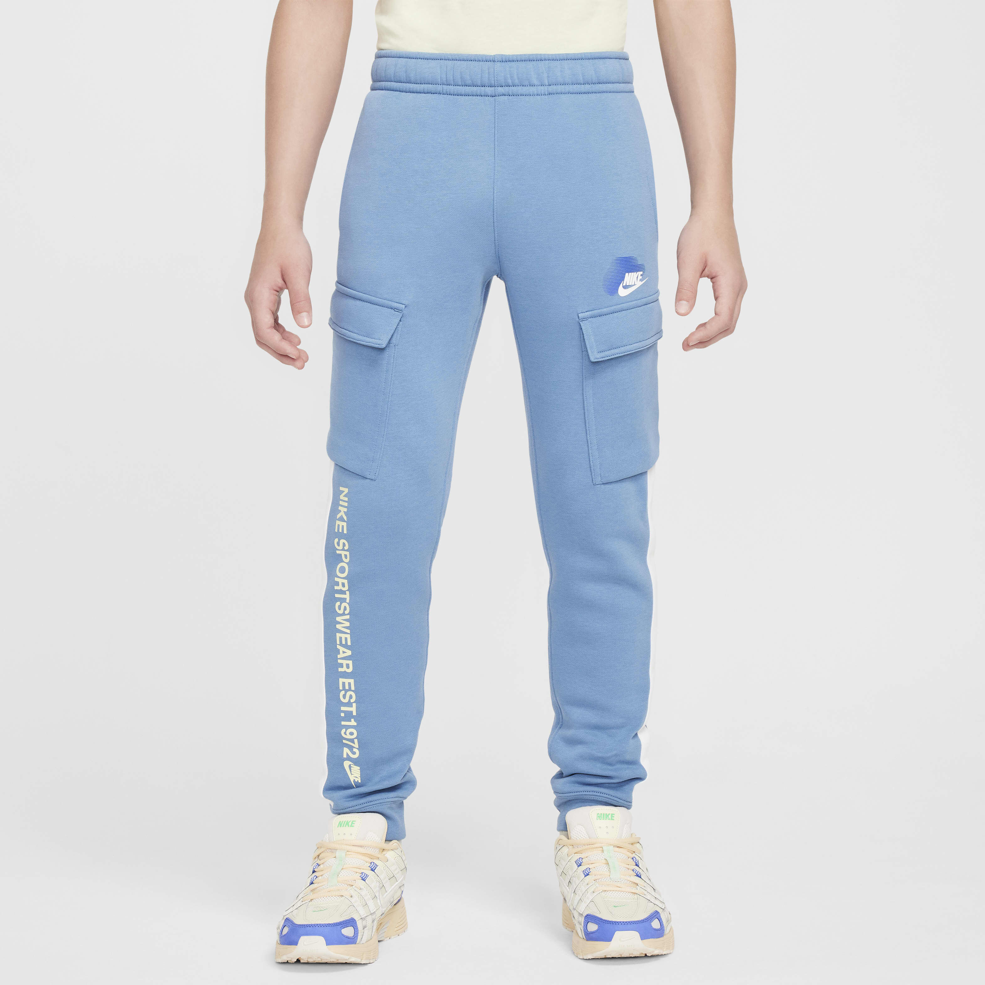 Nike lightweight cargo joggers online