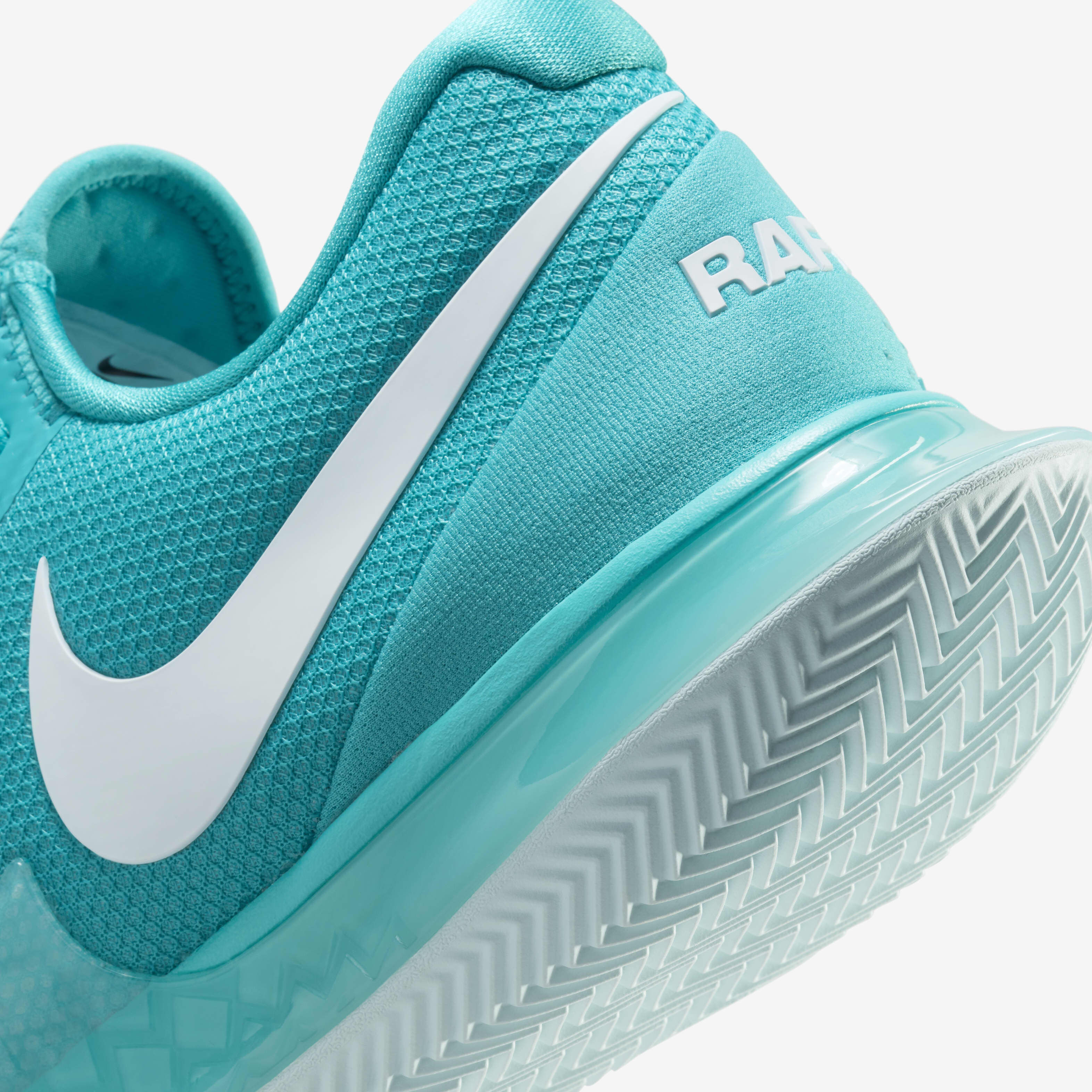 Nike zoom cage clay deals
