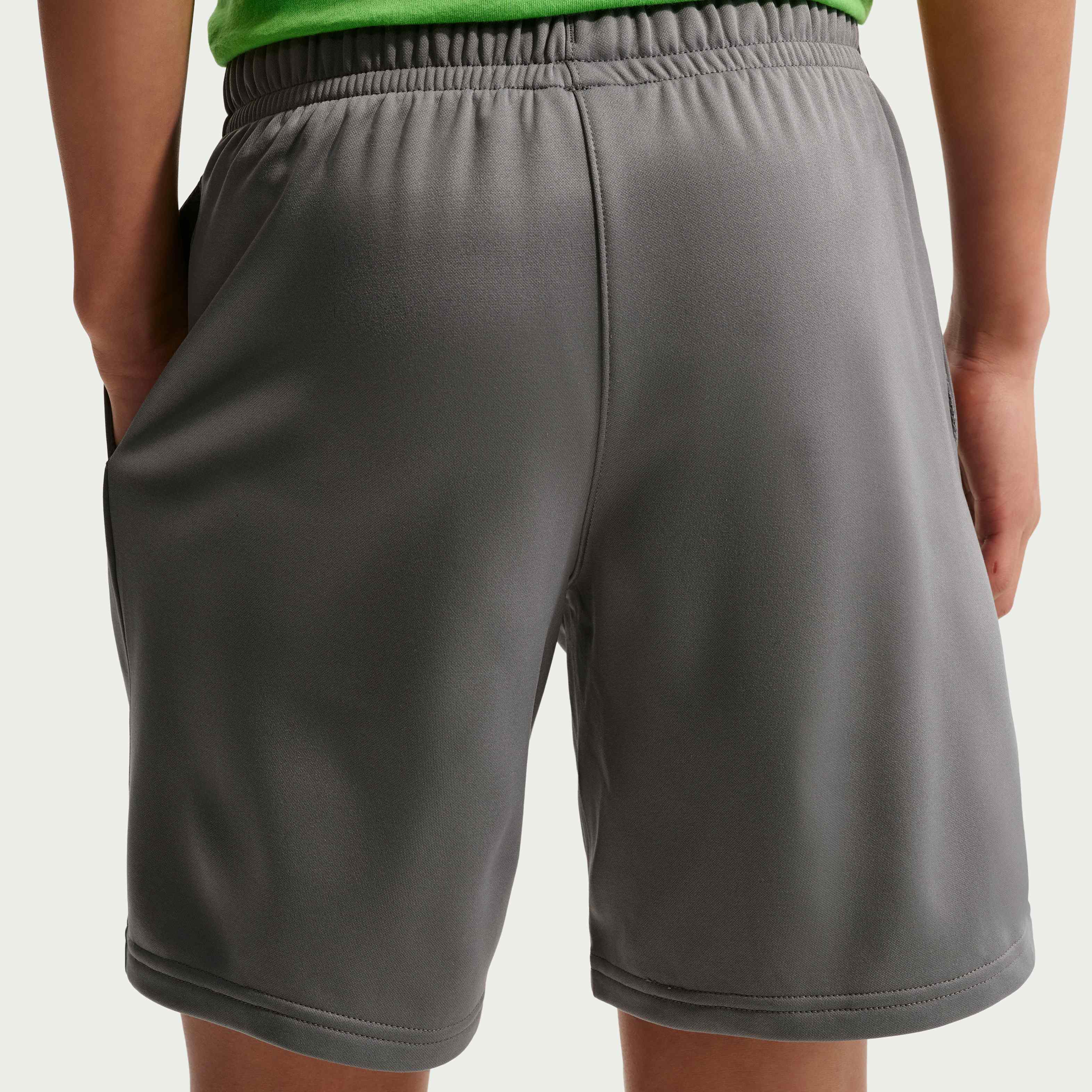 نايكي سبورتسوير image number 4