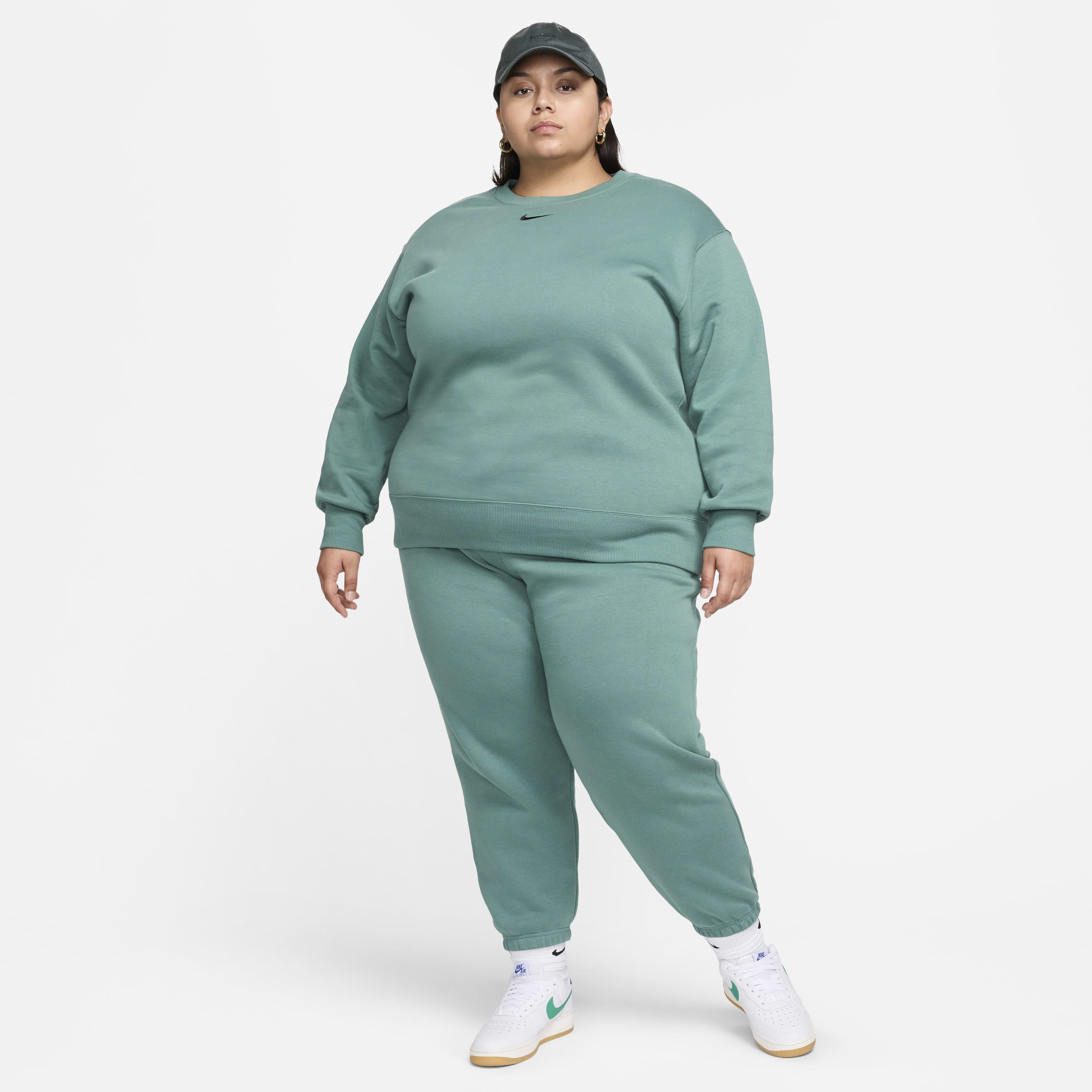 نايكي سبورتسوير فينكس فليس image number 4