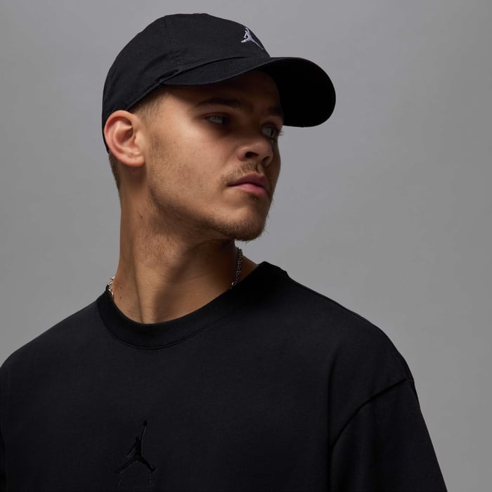 Jordan Flight Essentials image number 2 Jordan Flight Essentials image number 2