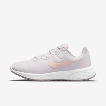 Nike Revolution 6