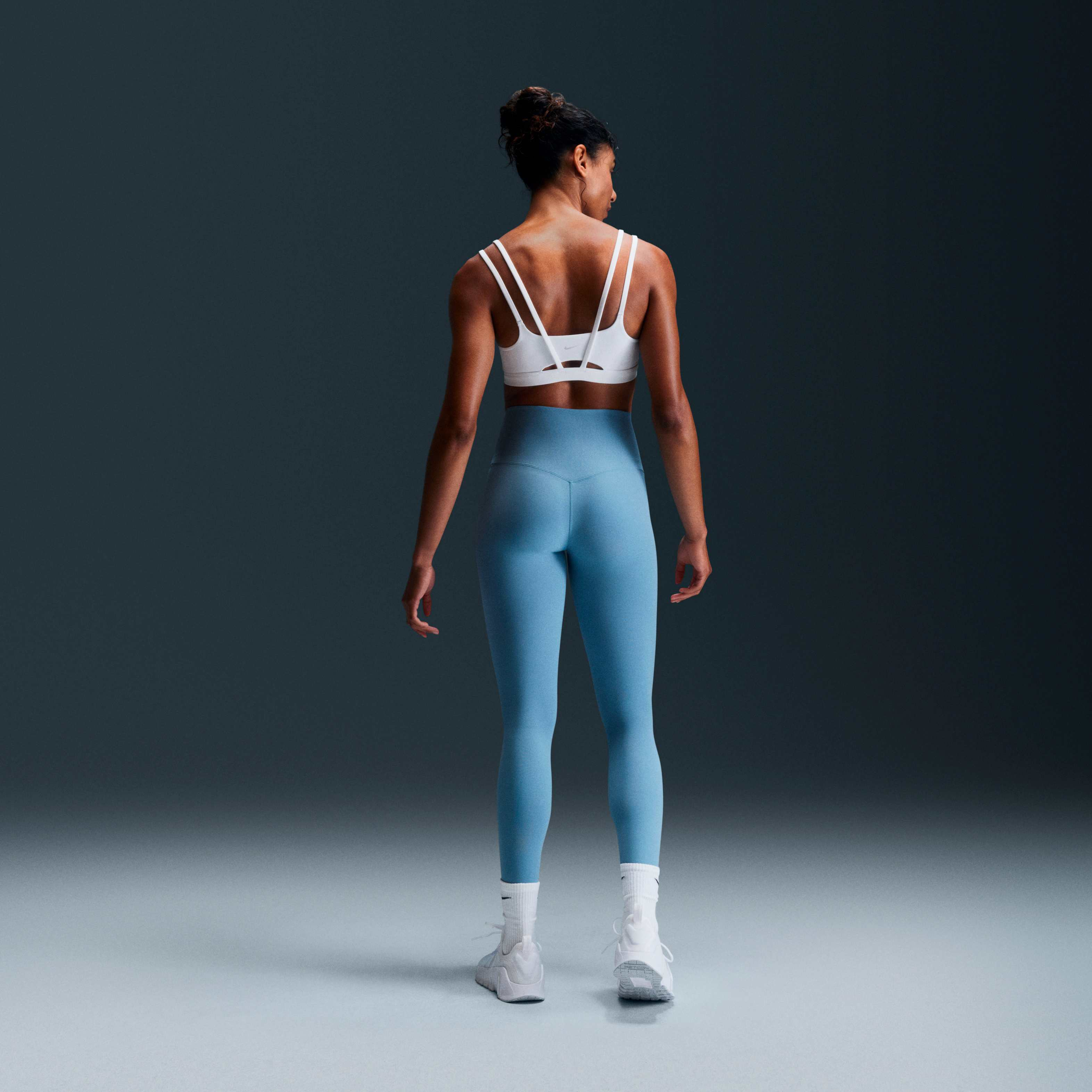 نايكي اليت ترايس image number 4