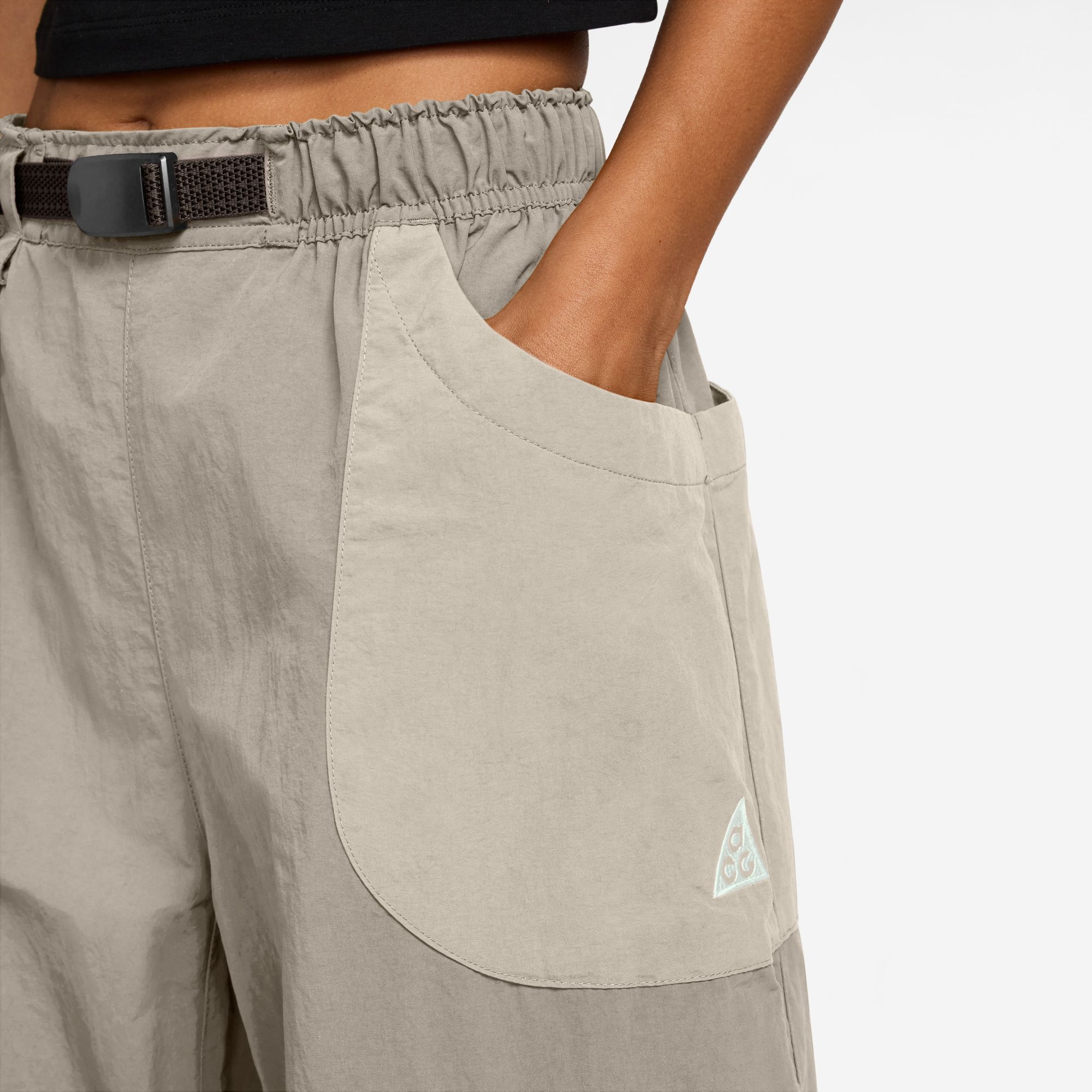 Nike ACG image number 2