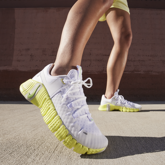 Nike free metcon sales dubai