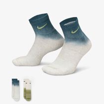 Nike Everyday Plus