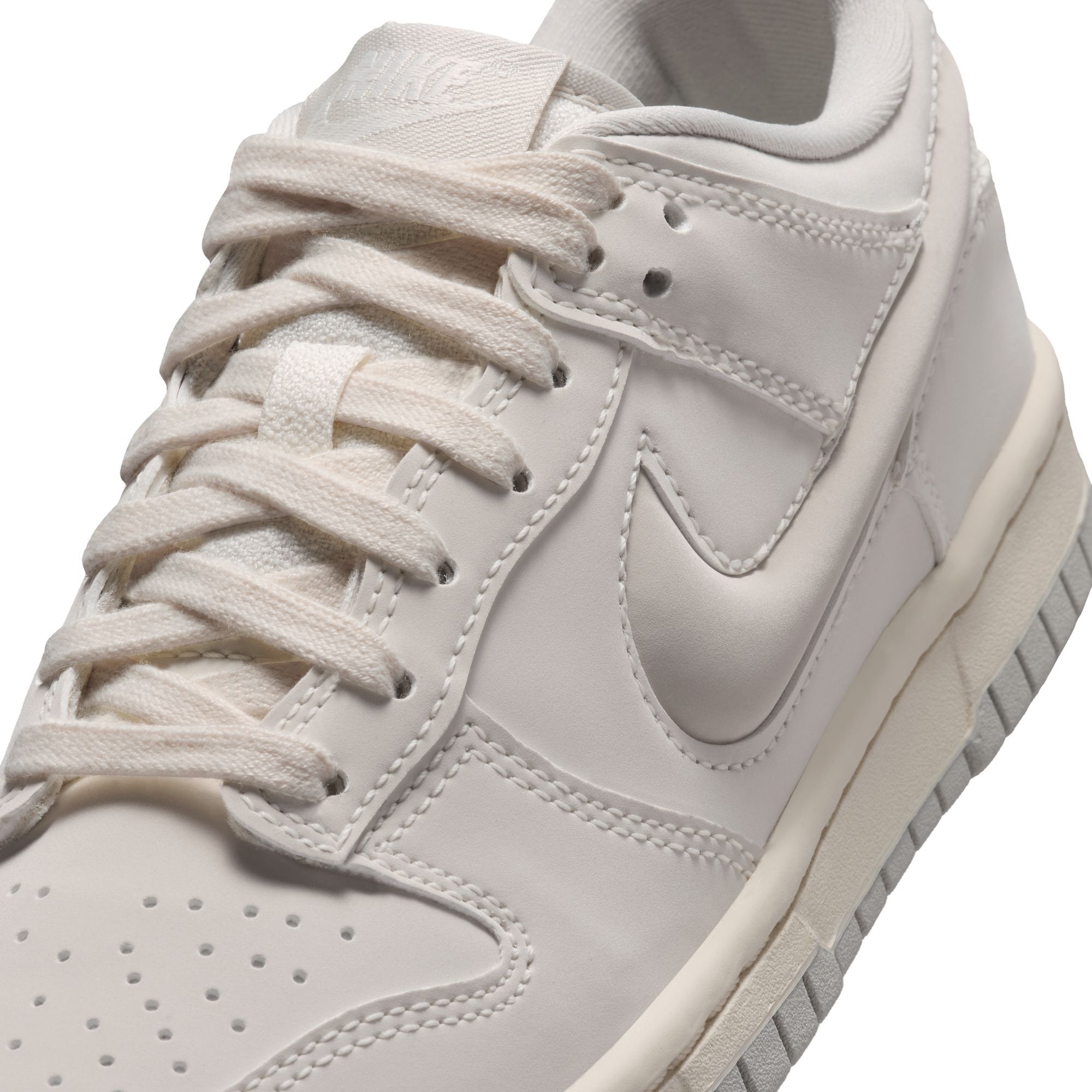 Nike Dunk Low LV8 image number 9