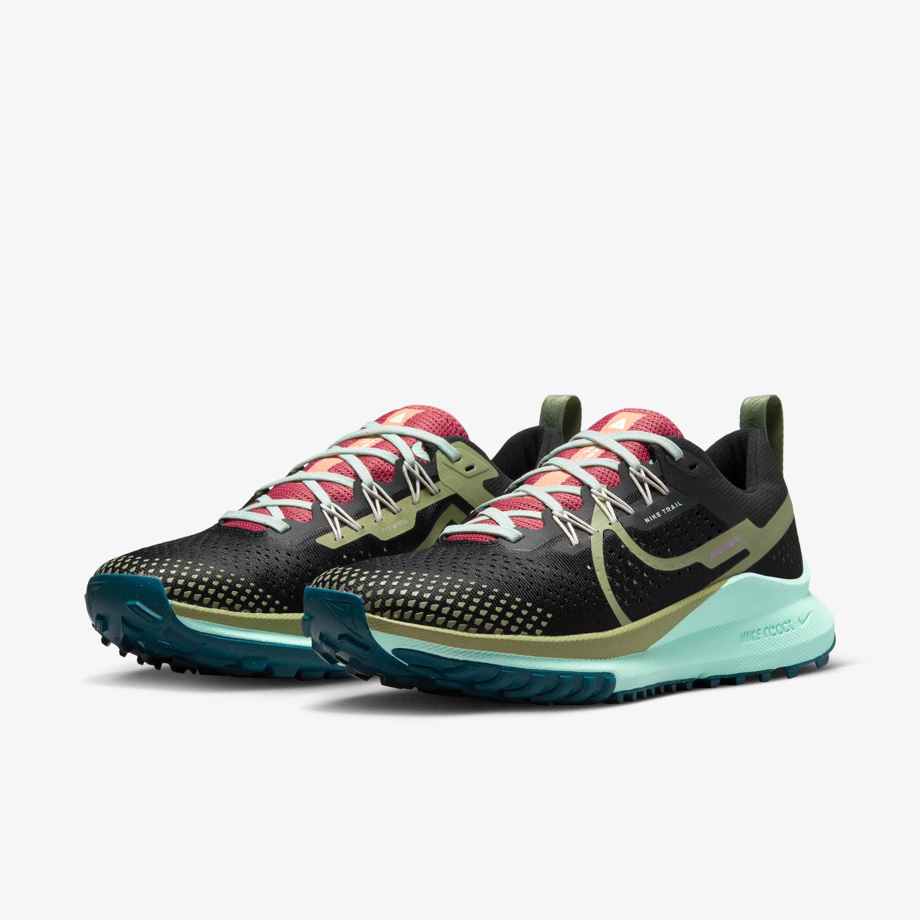 Nike Pegasus Trail 4 image number 4