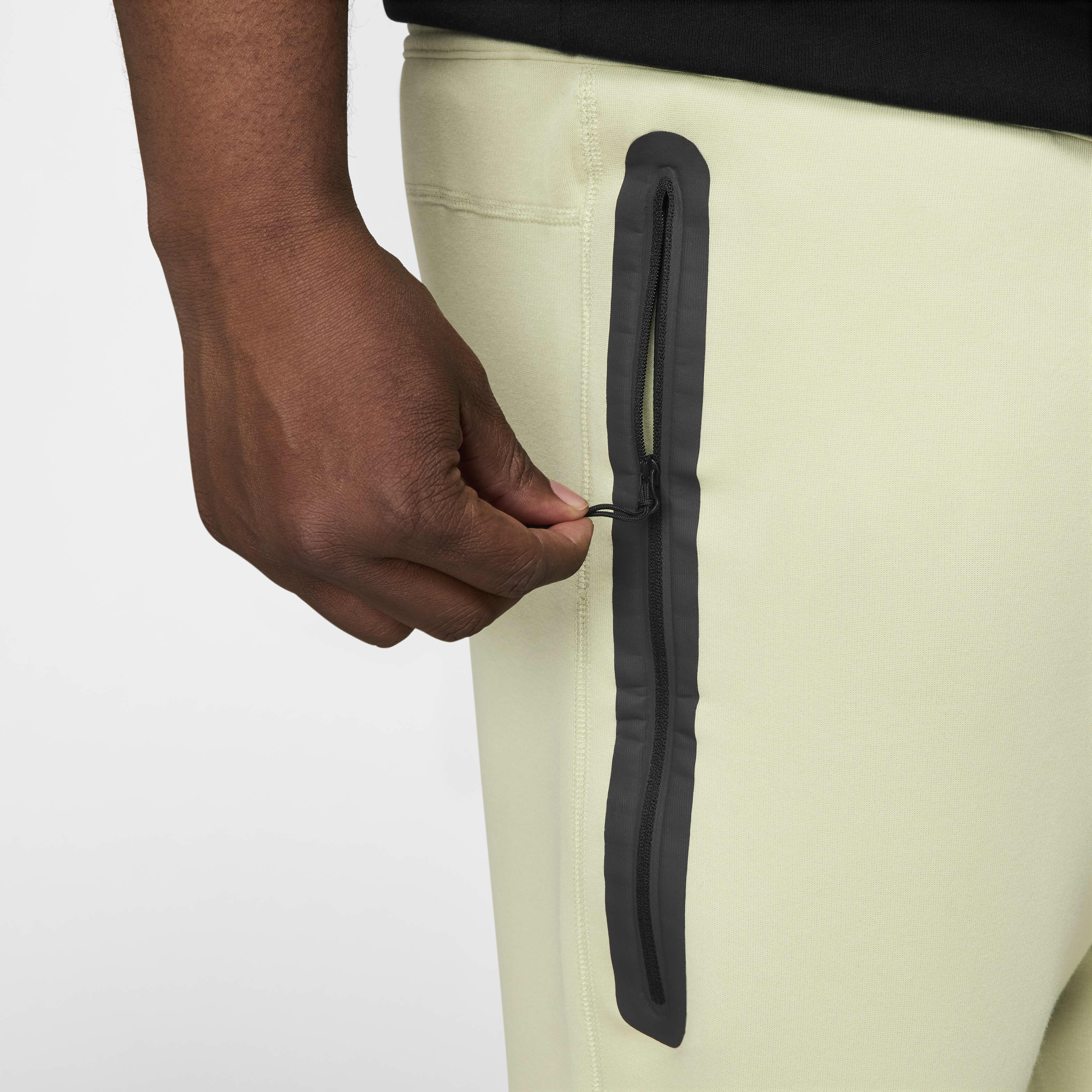 Nike Sportswear Tech Fleece image number 14