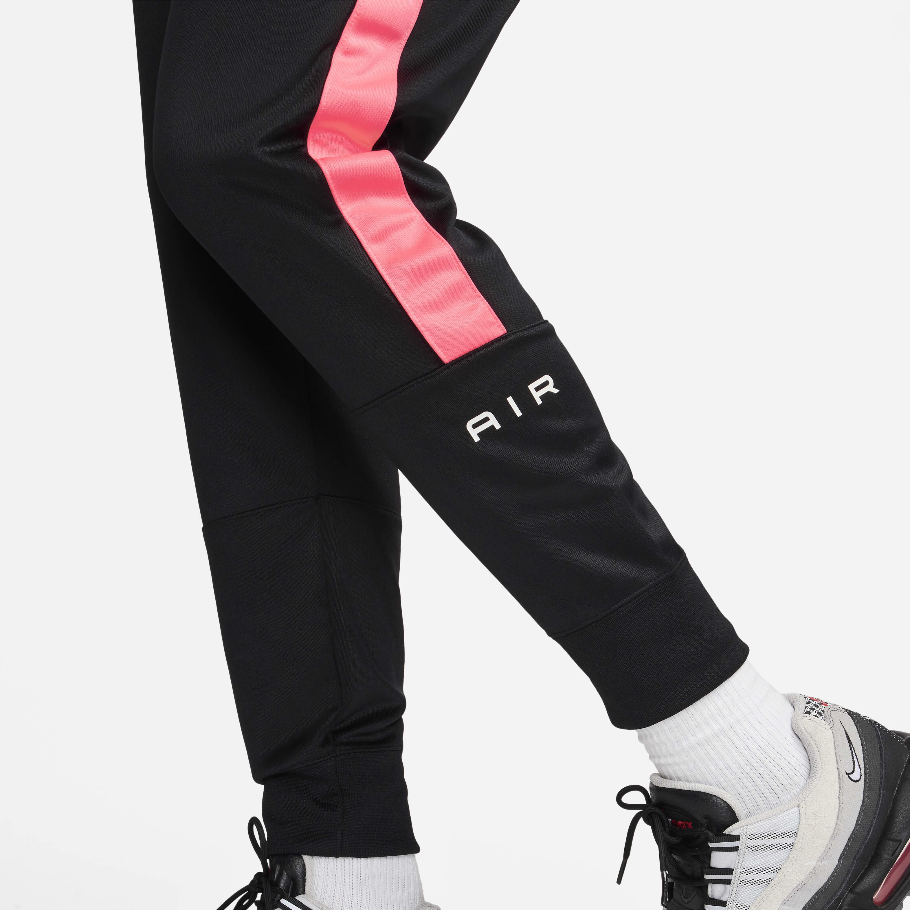 Buy Nike Air Men s Joggers Nike UAE Official