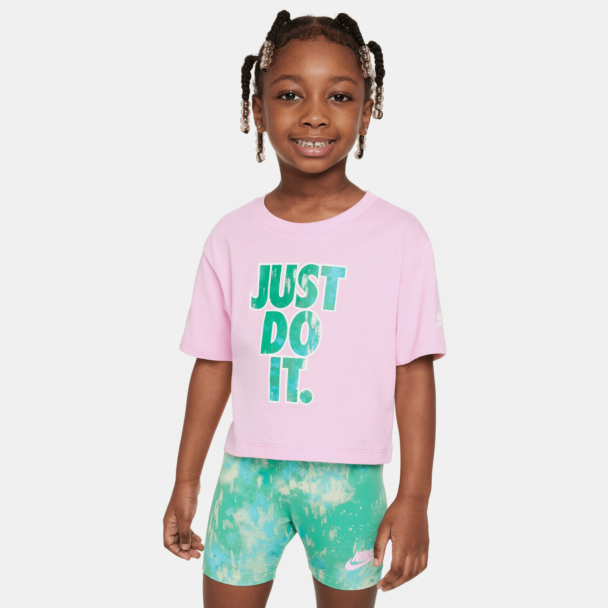 نايكي كلوب image number 0