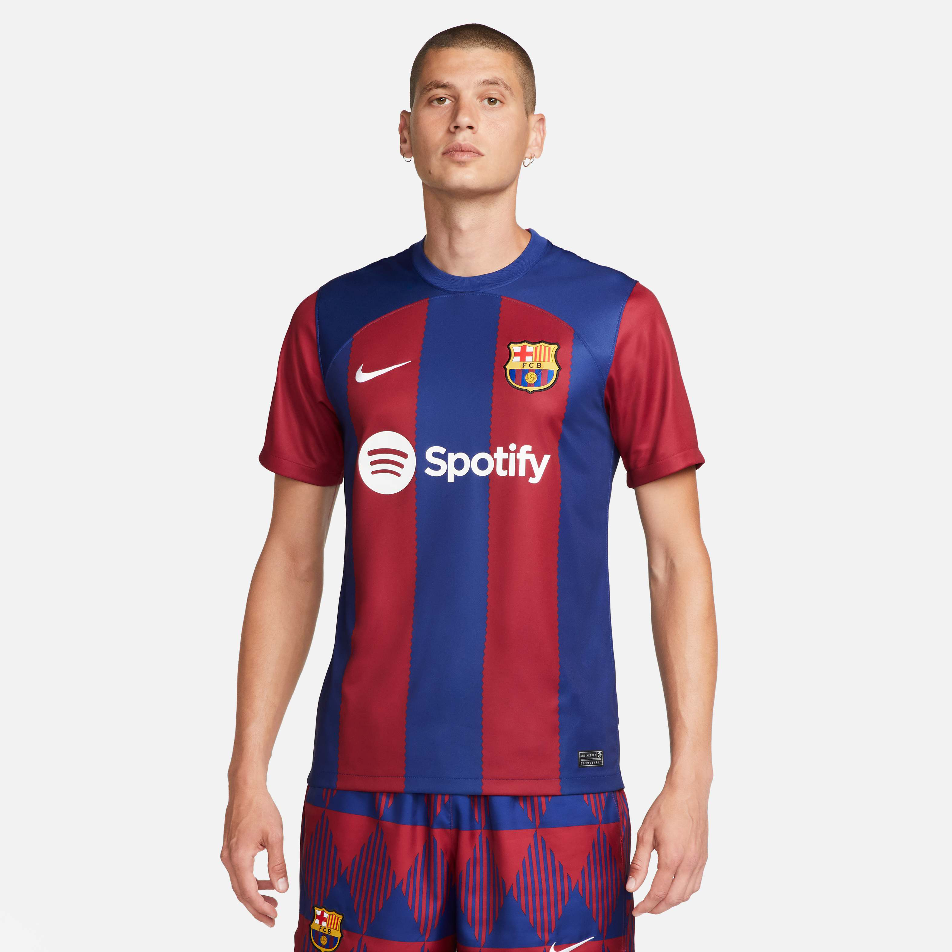 F.C. برشلونة 2023/24 الأساسي image number 0