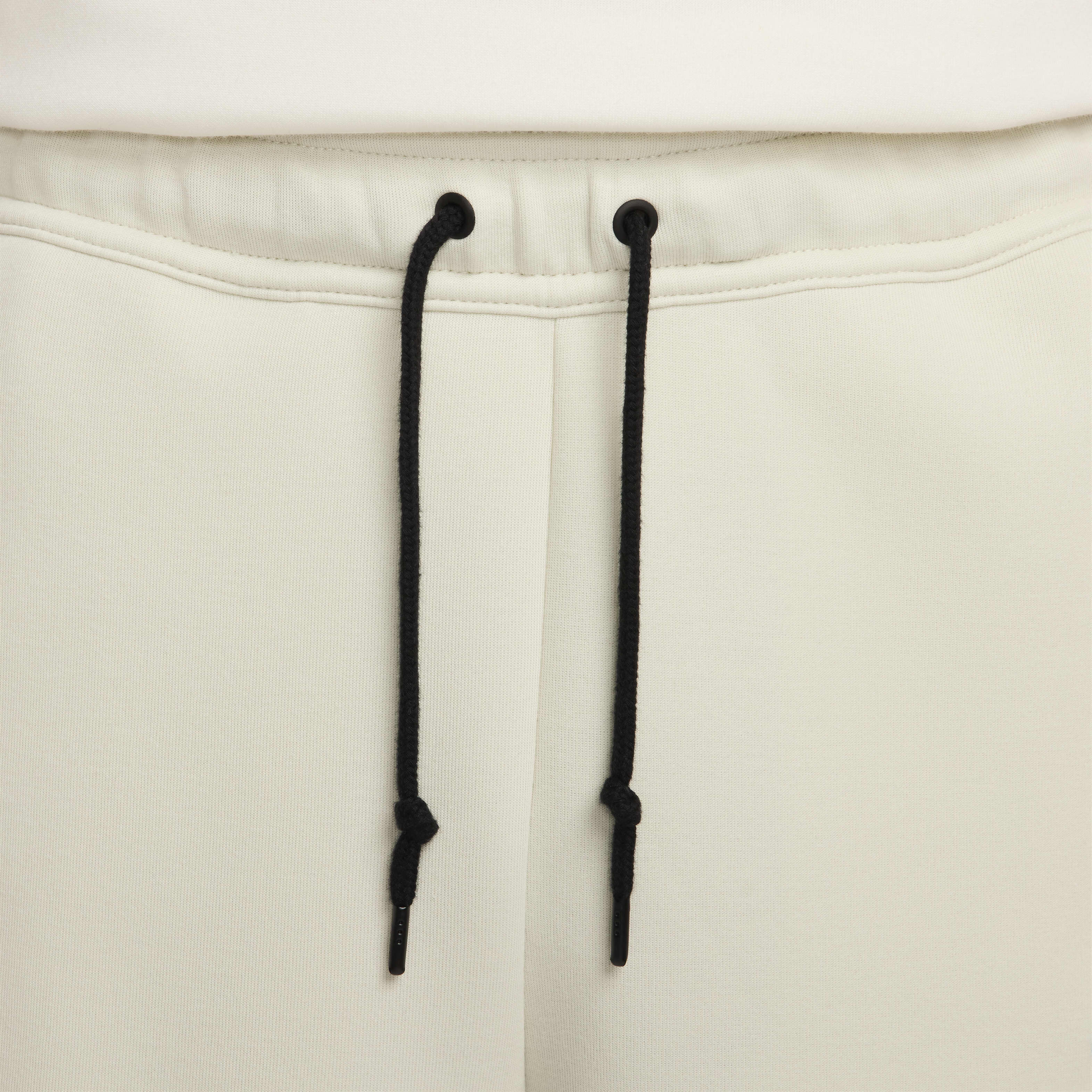 Nike Sportswear Tech Fleece image number 3