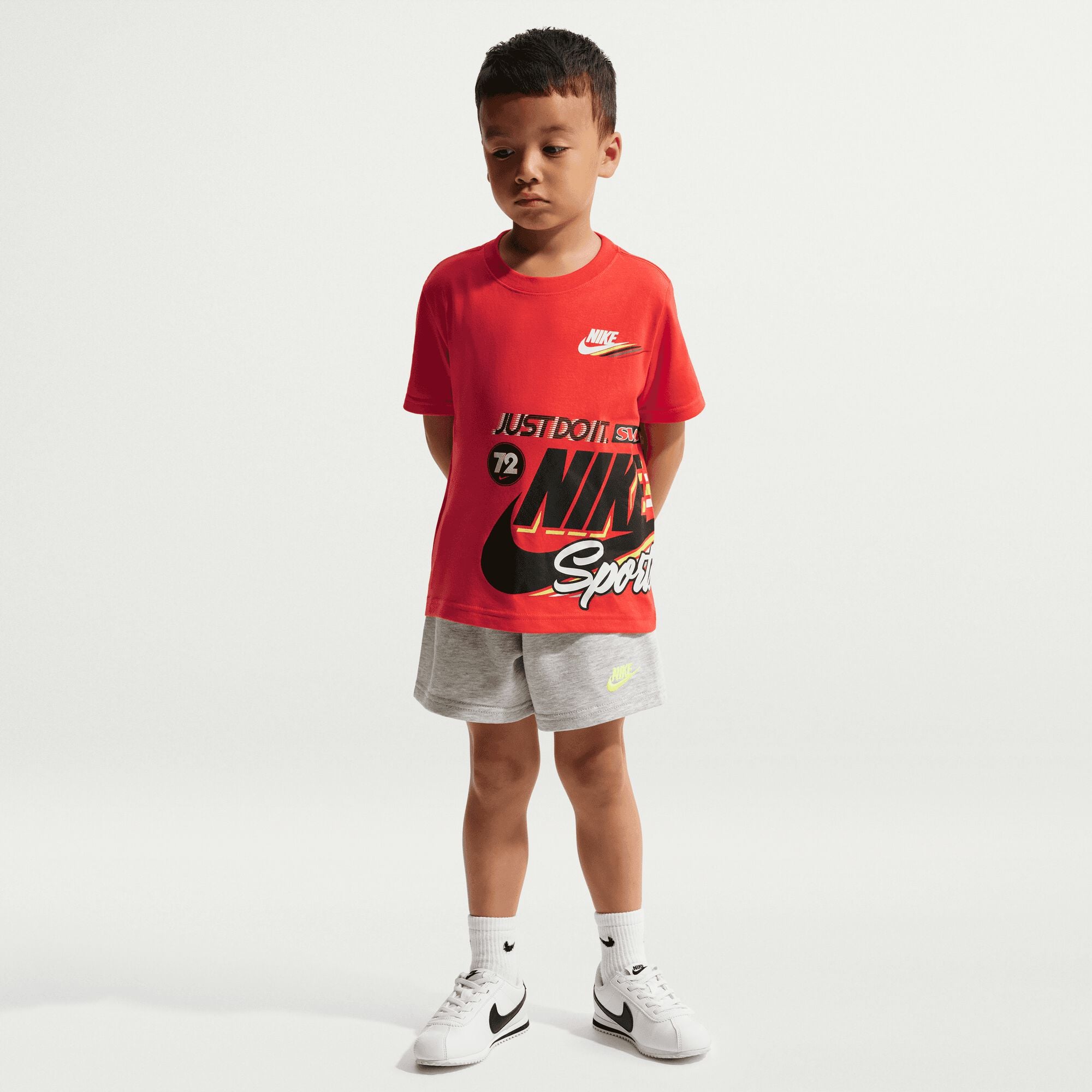 Nike image number 0
