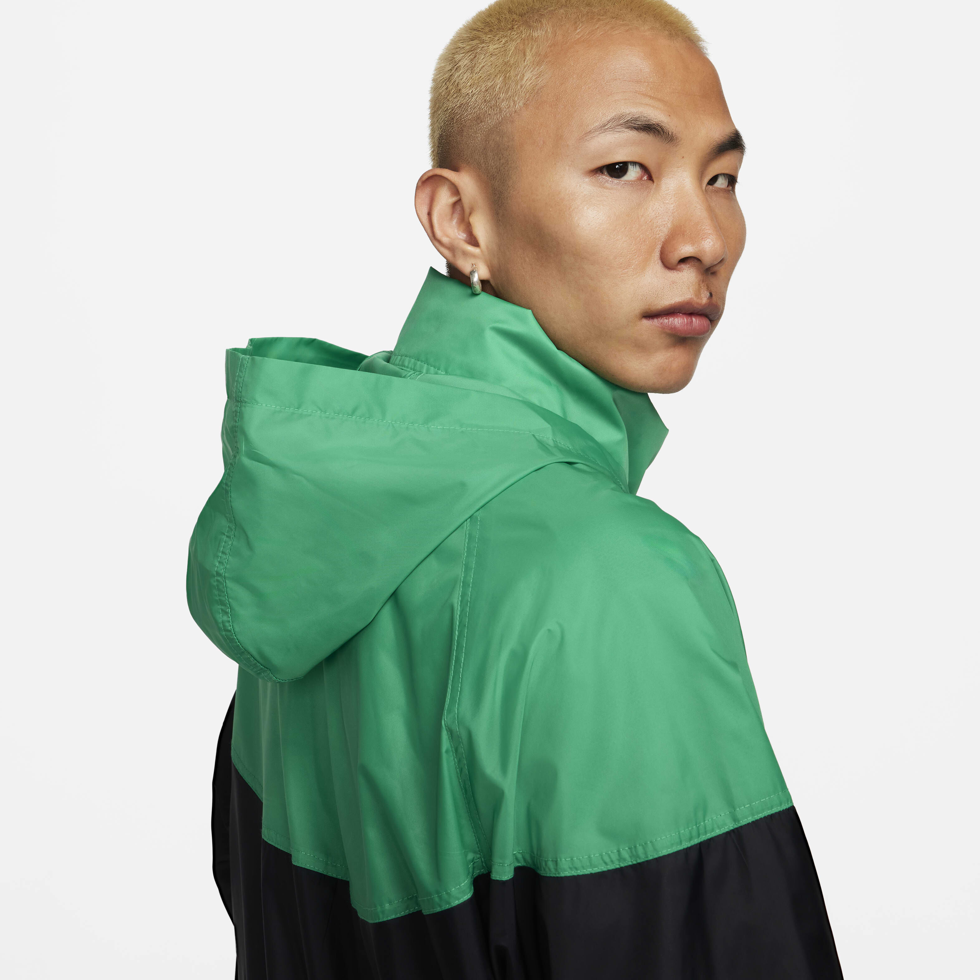 Nike Windrunner image number 5