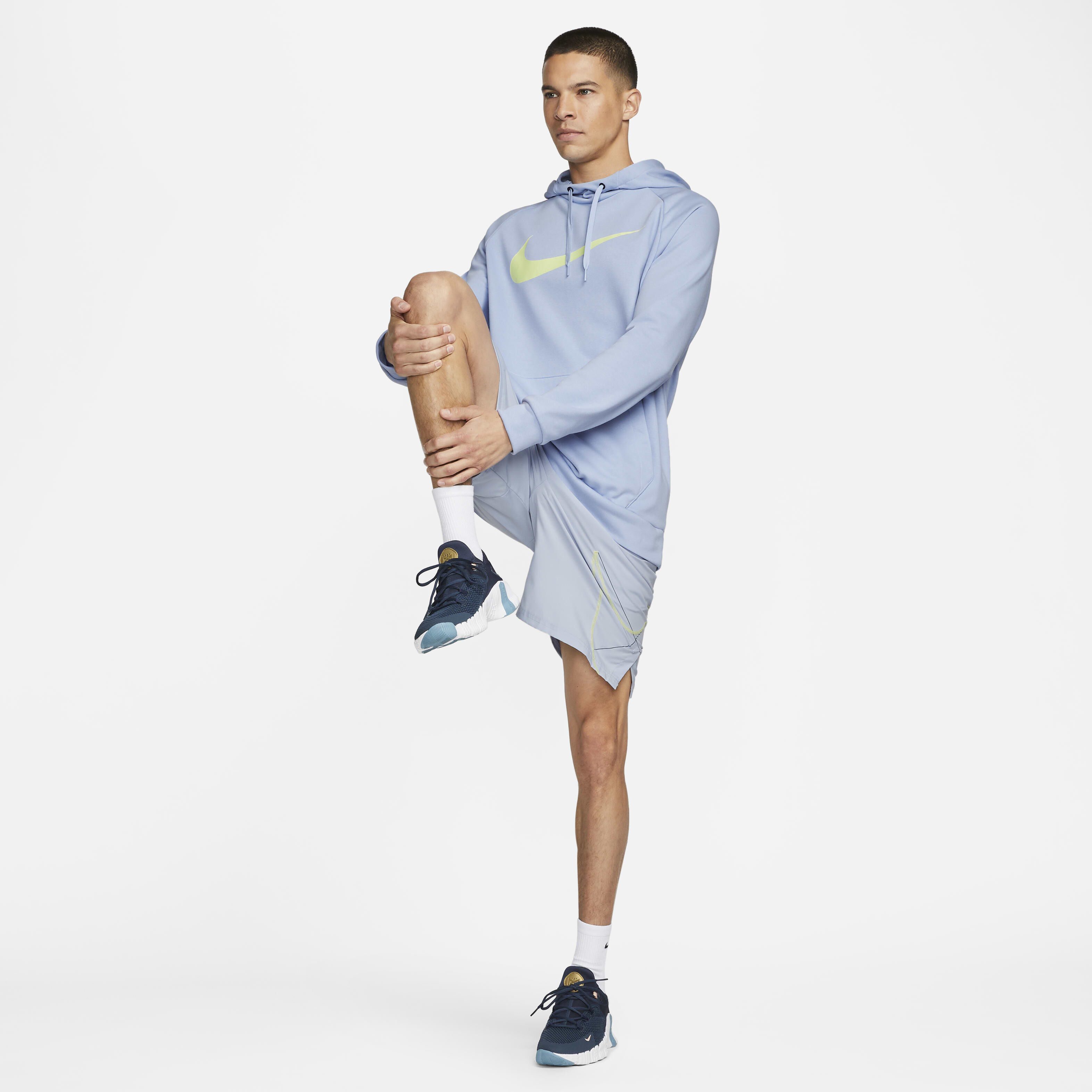 ★NIKE★DRI-FIT HOODED FITNESS PULLOVER フーディ★追跡可 Nike Nike Men's Dri-FIT Hooded Fitness Pullover | REVERSIBLE