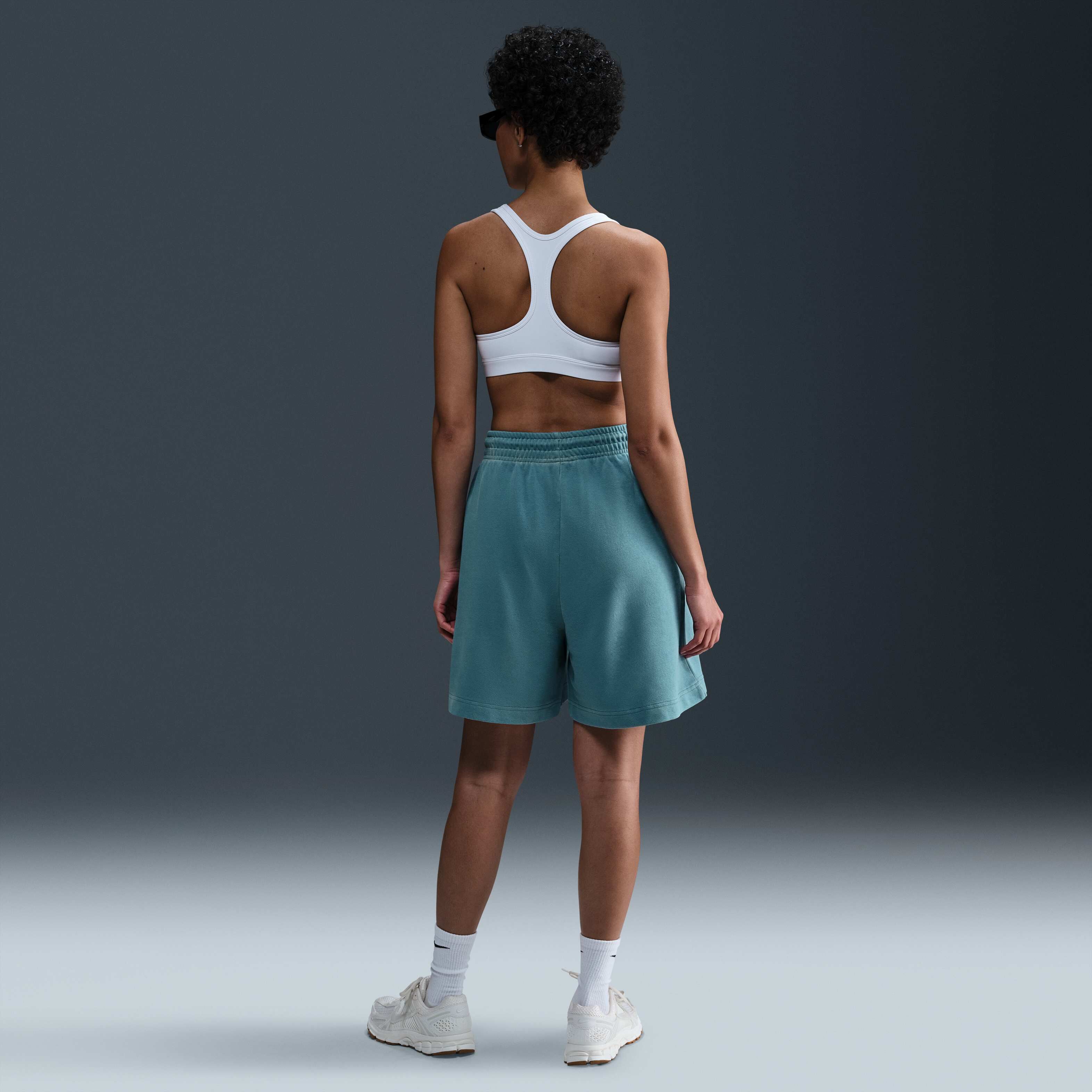 نايكي سبورتسوير فينيكس فليس image number 3