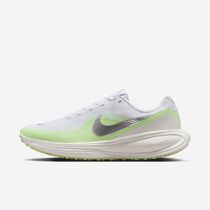 Nike Revolution 8