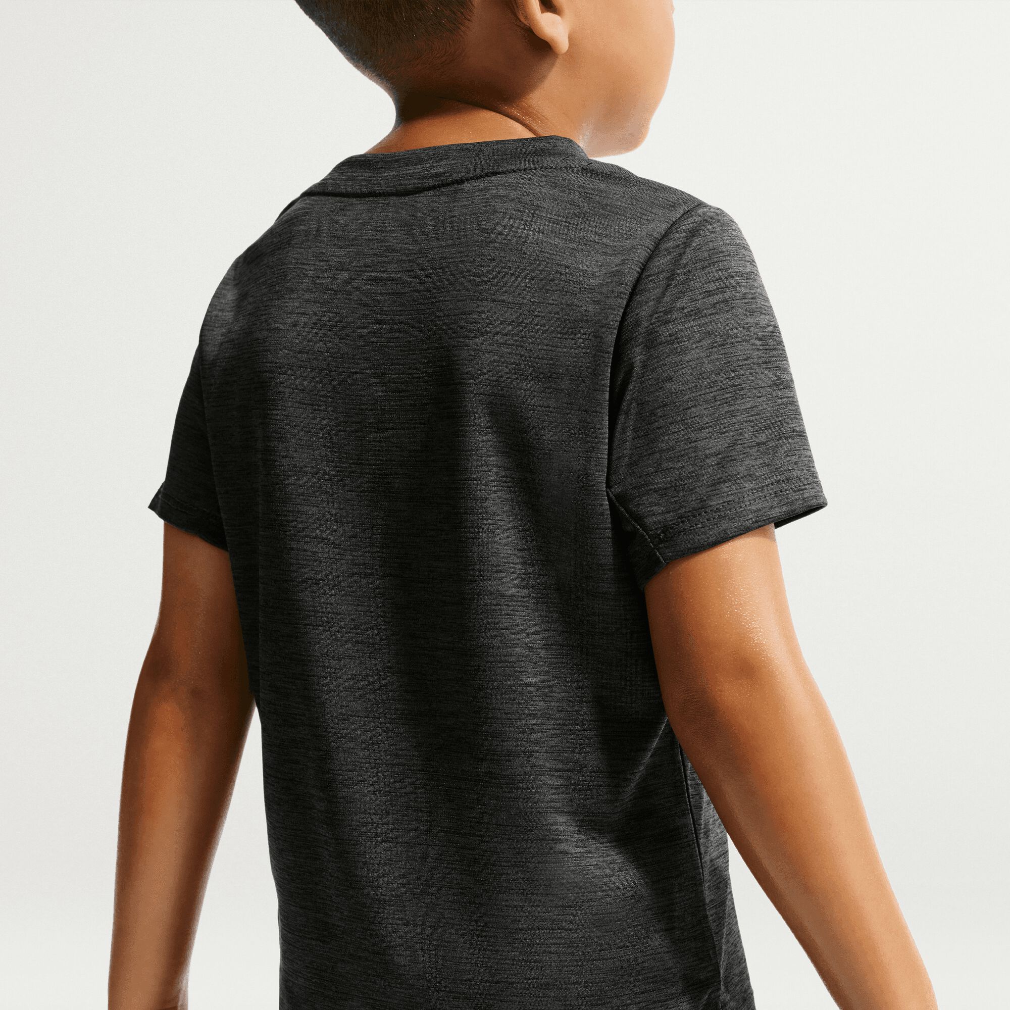 Nike image number 2