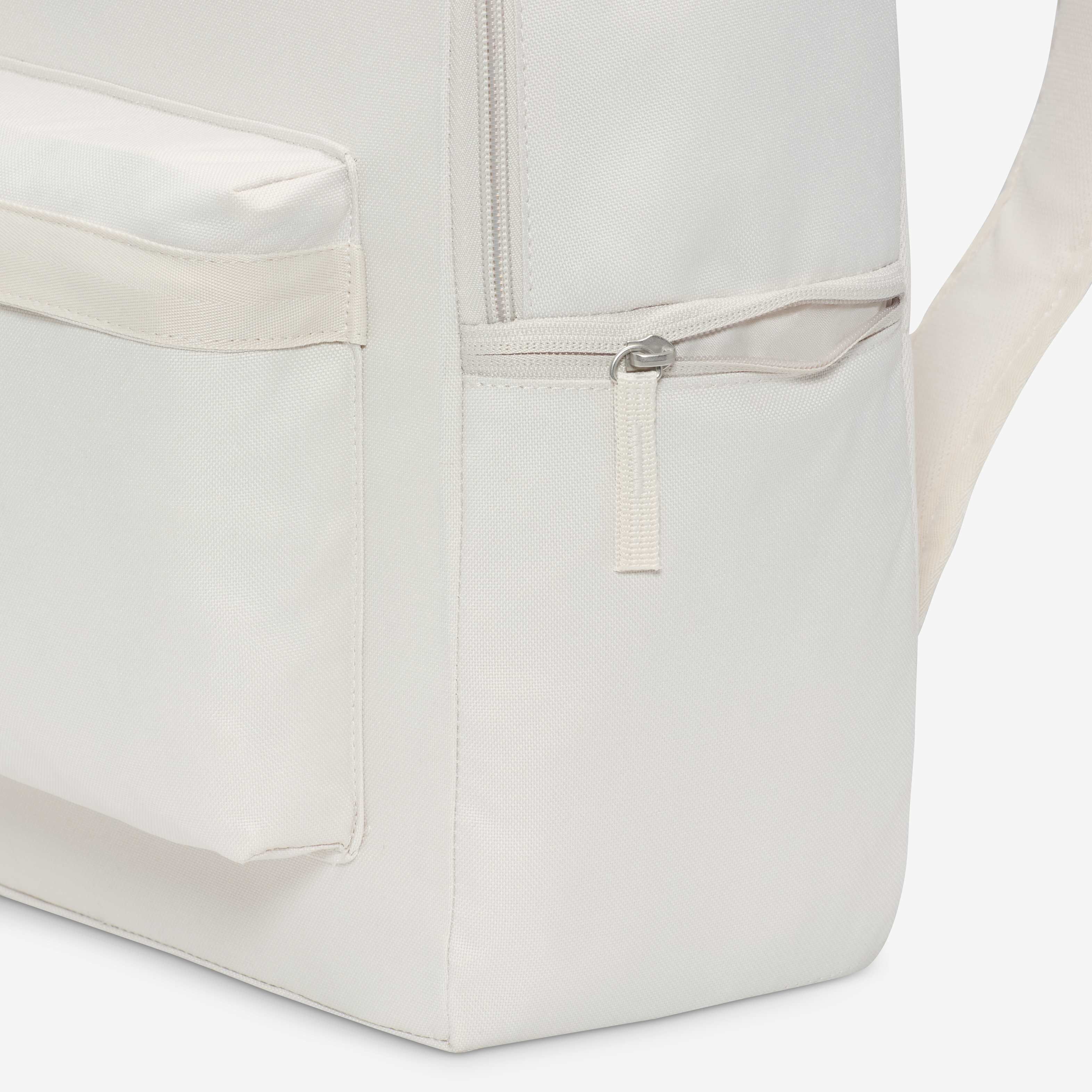 نايكي هيرتدج image number 5