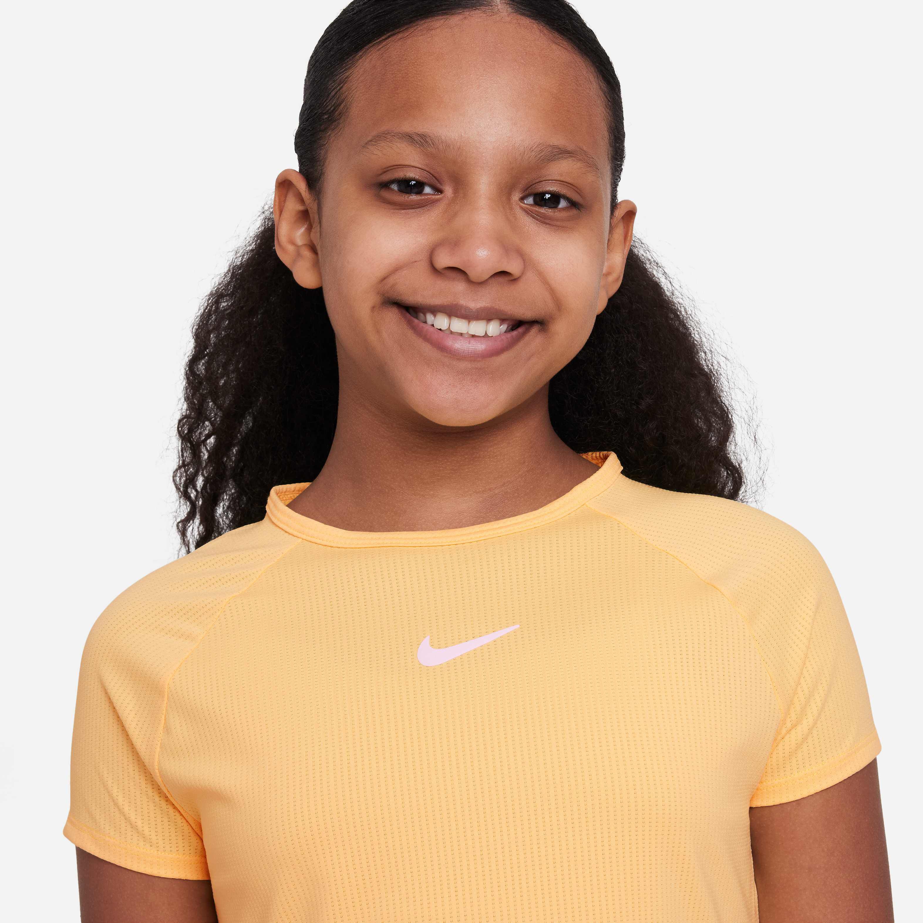 NikeCourt Dri-FIT Victory image number 2
