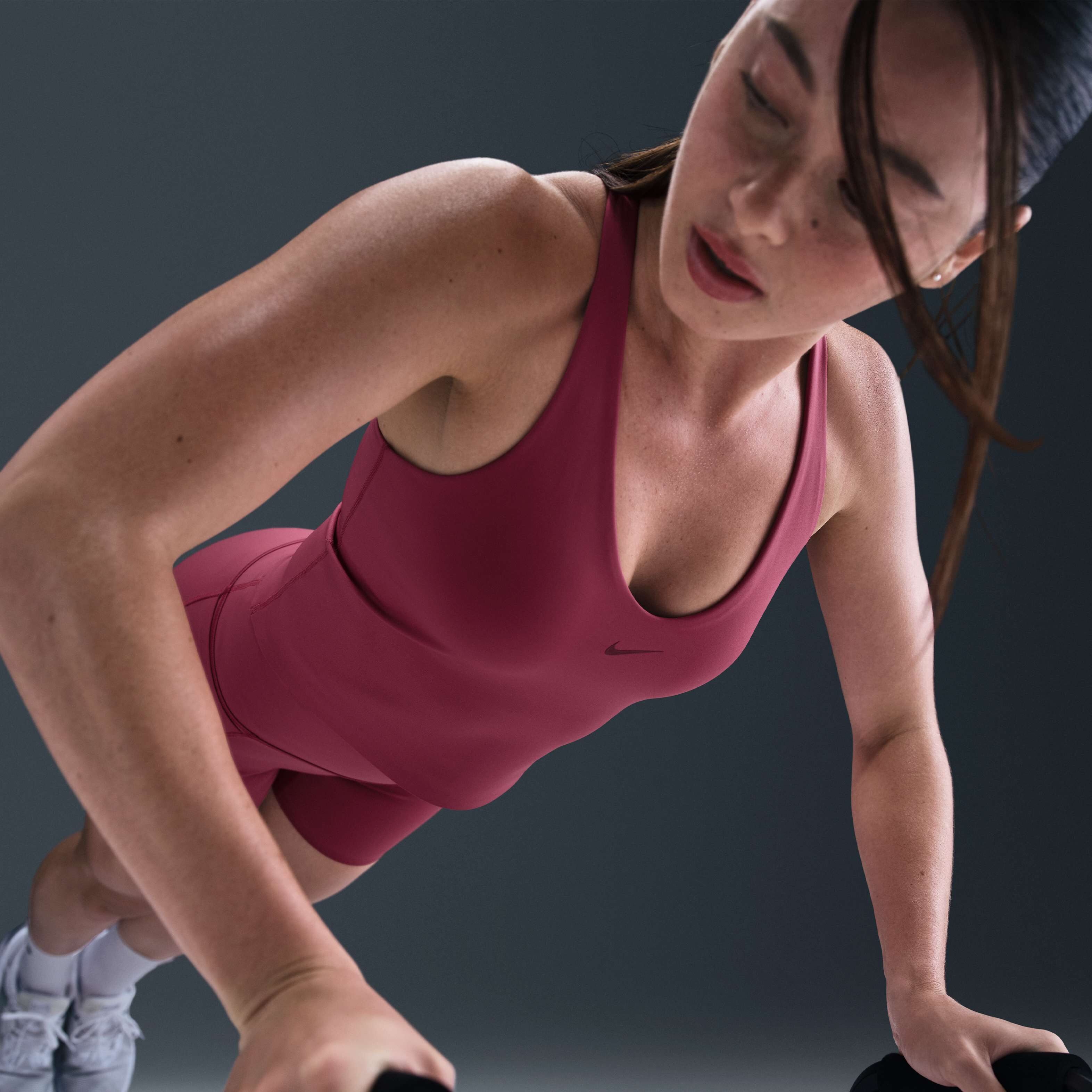 Nike Universa image number 2