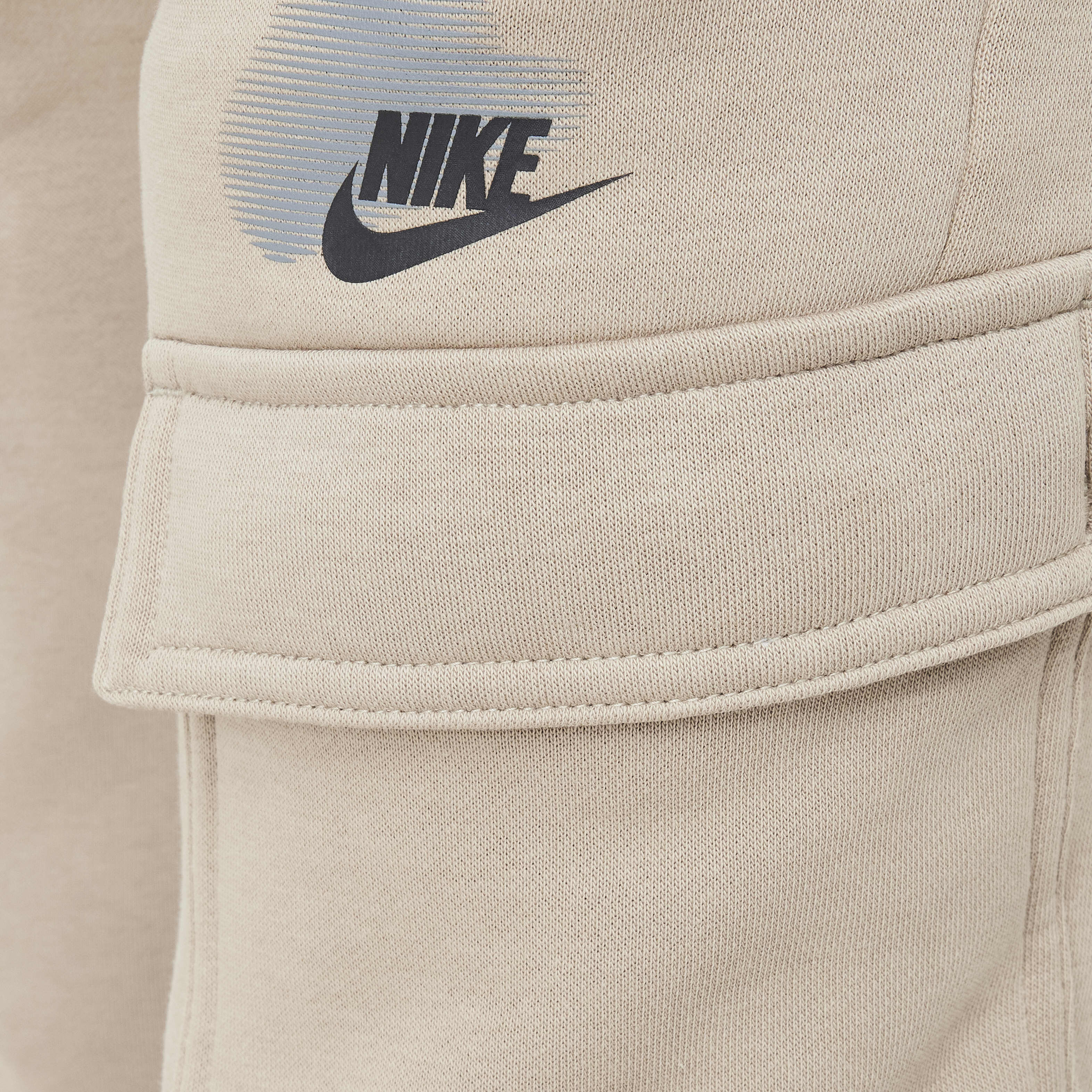 Nike Sportswear Standard Issue image number 4