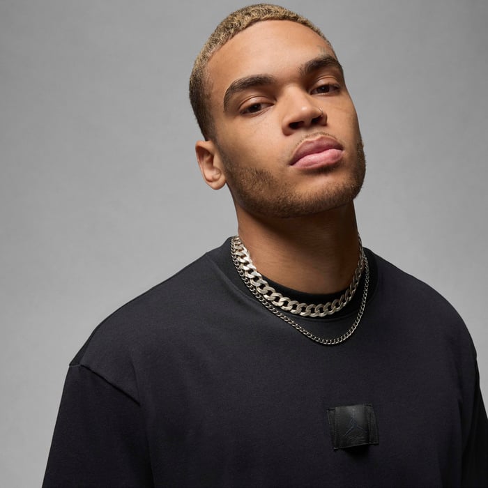 Jordan Flight Essentials 85 image number 2 Jordan Flight Essentials 85 image number 2