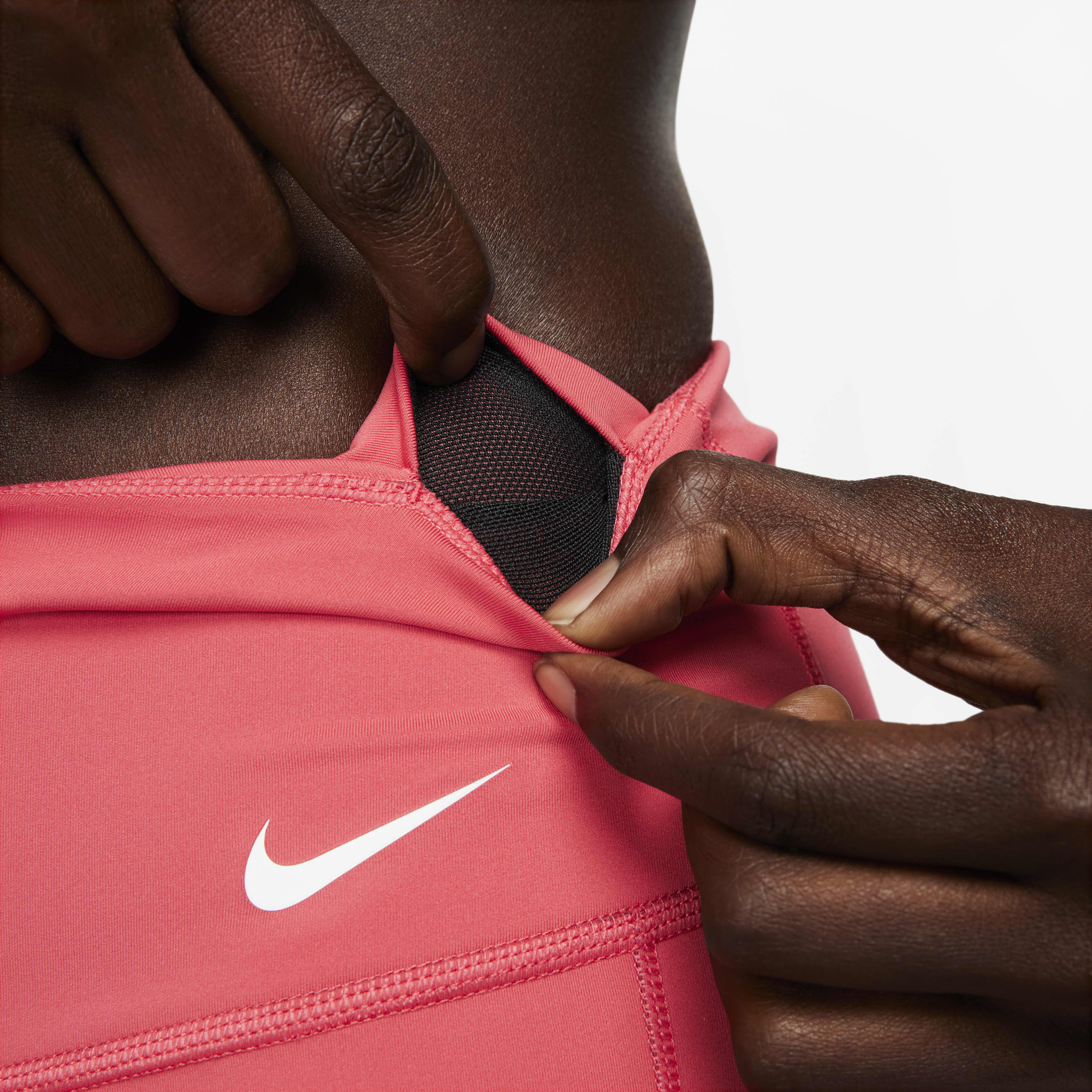Nike One Leak Protection: Period image number 4