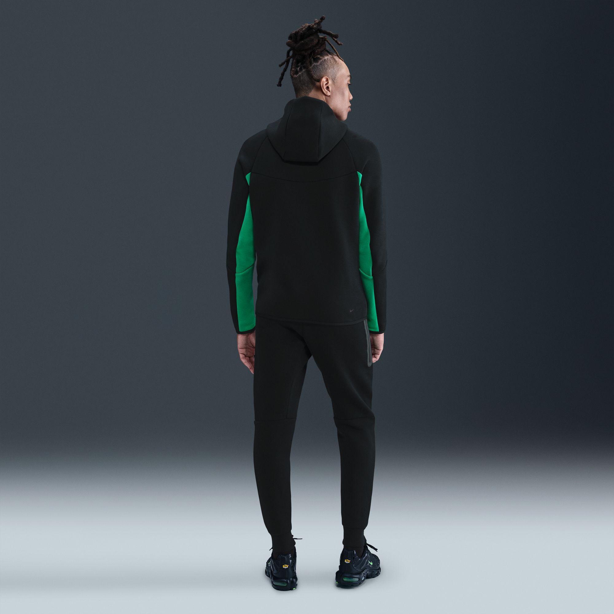 Nike Tech image number 2