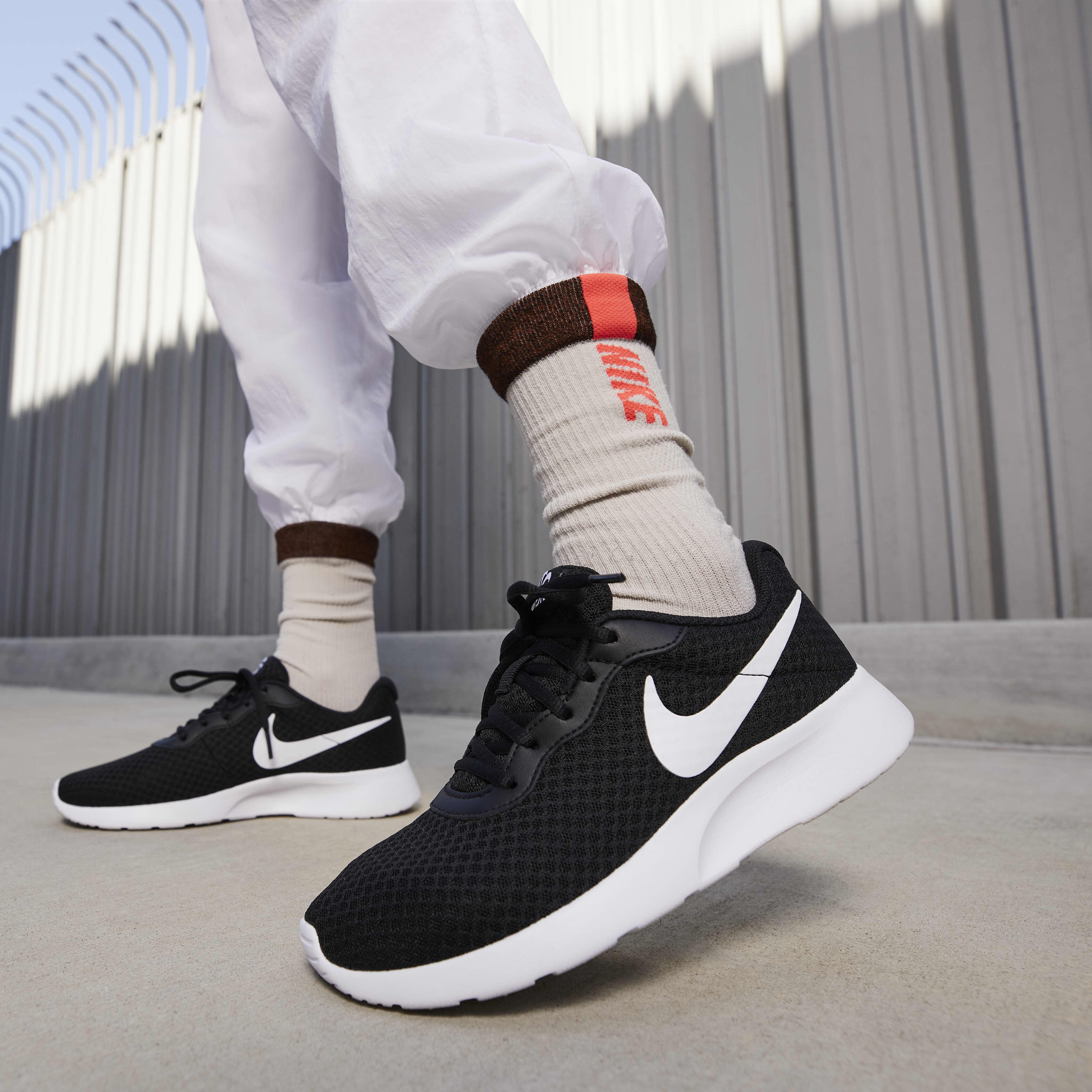Nike tanjun girls shop
