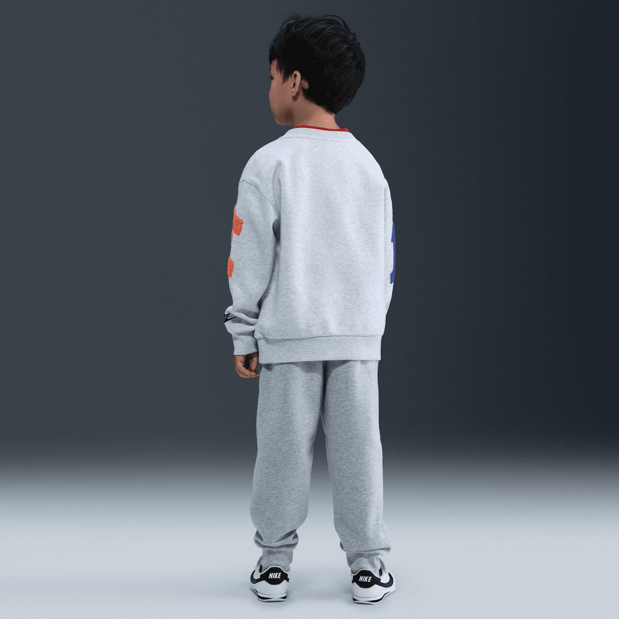 نايكي كلوب image number 1