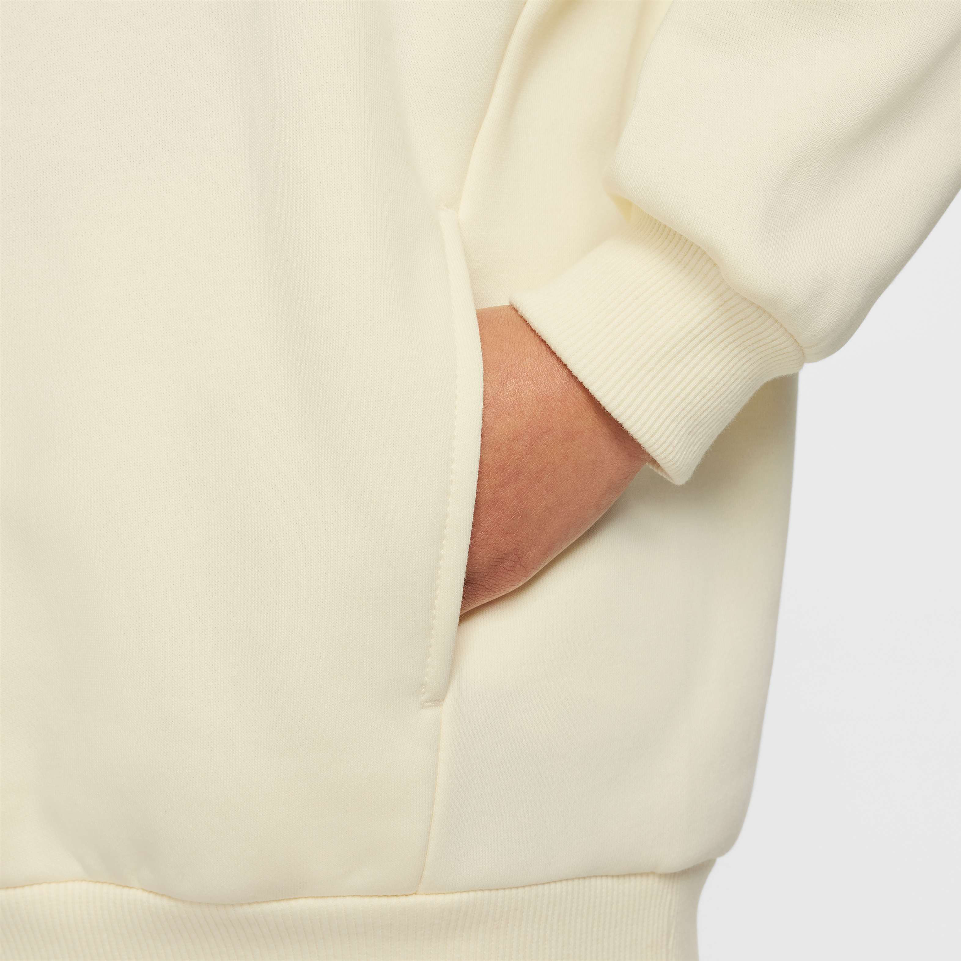 نايكي سبورتسوير كلوب فليس image number 4