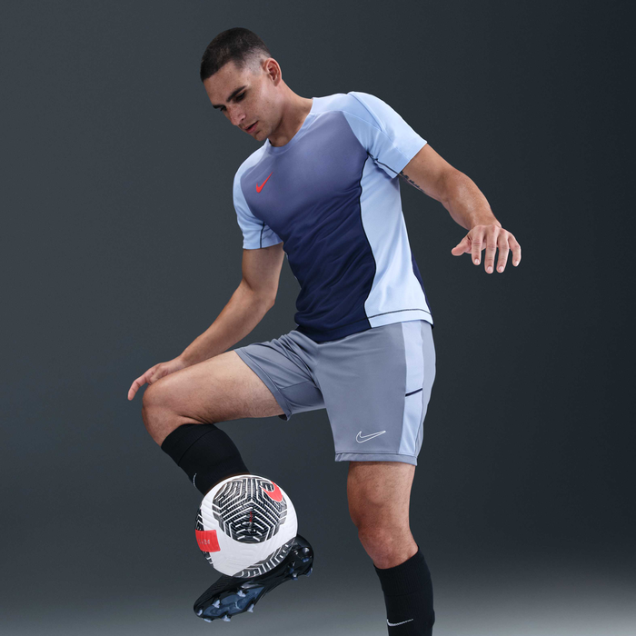 نايكي أكاديمي image number 4 نايكي أكاديمي image number 4