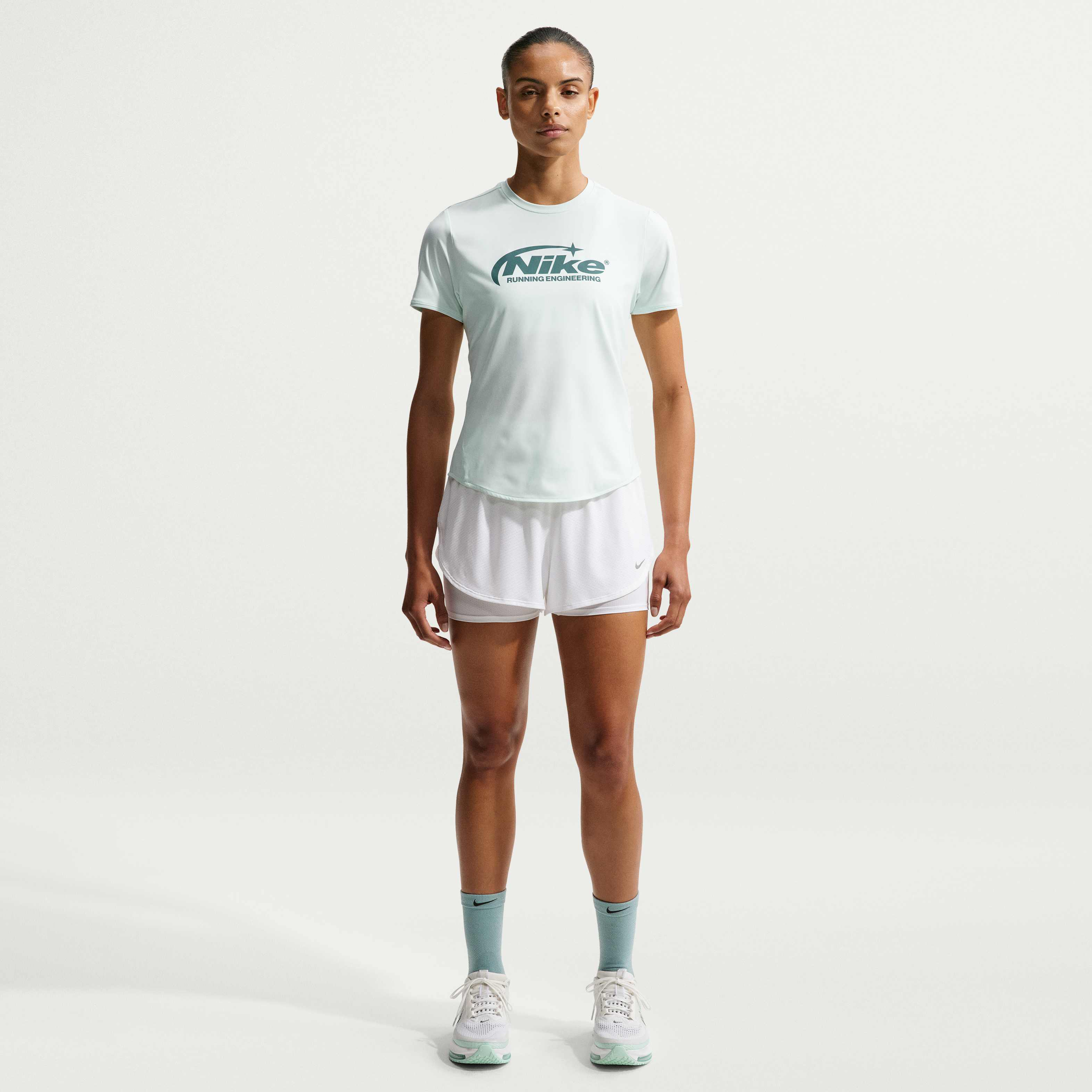 Nike Swift image number 3