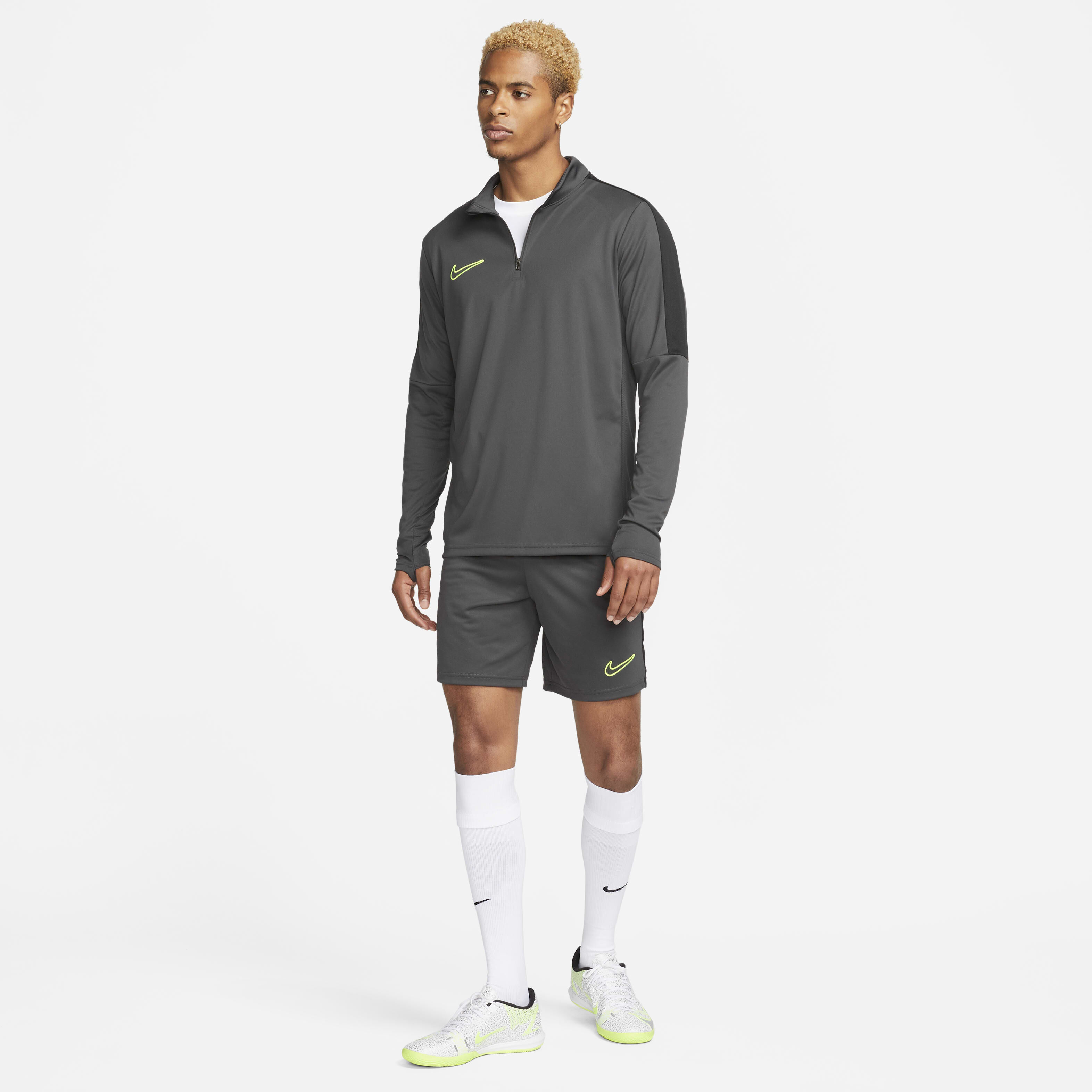 نايكي أكاديمي image number 5