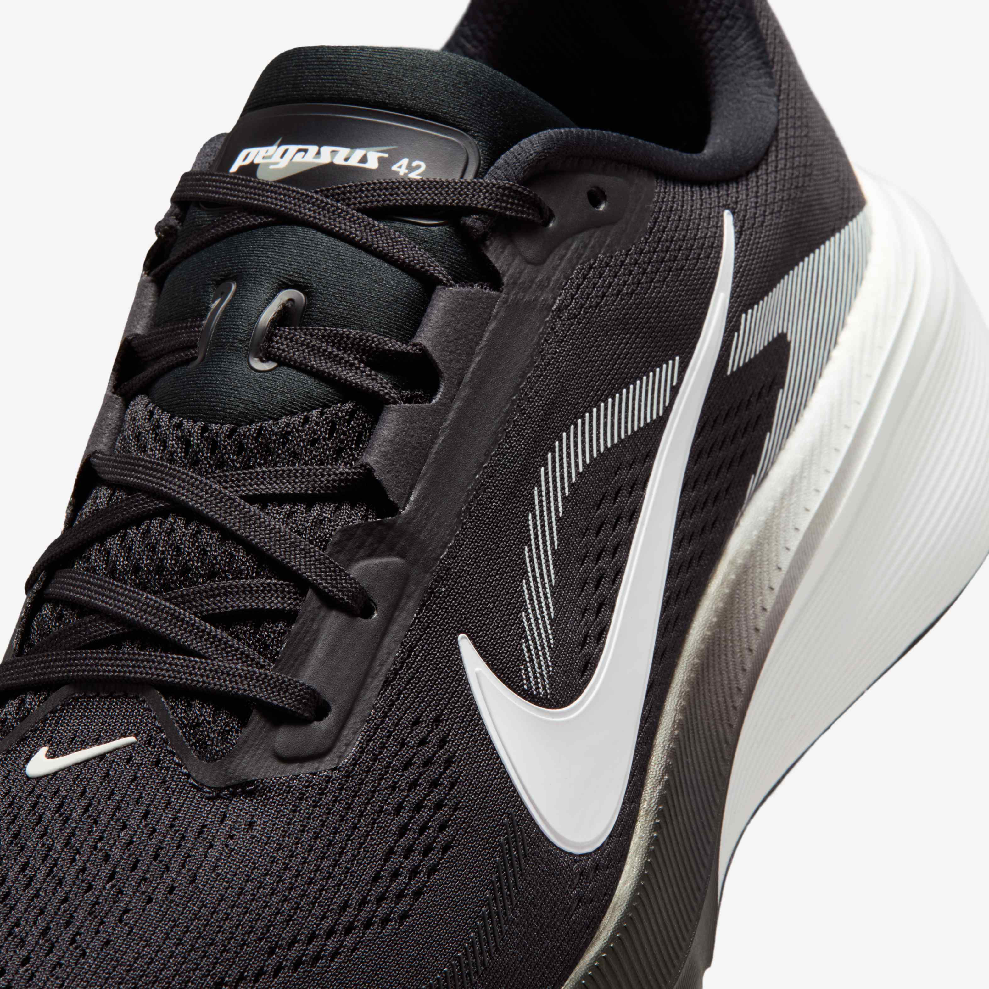 Nike Pegasus 42 image number 6