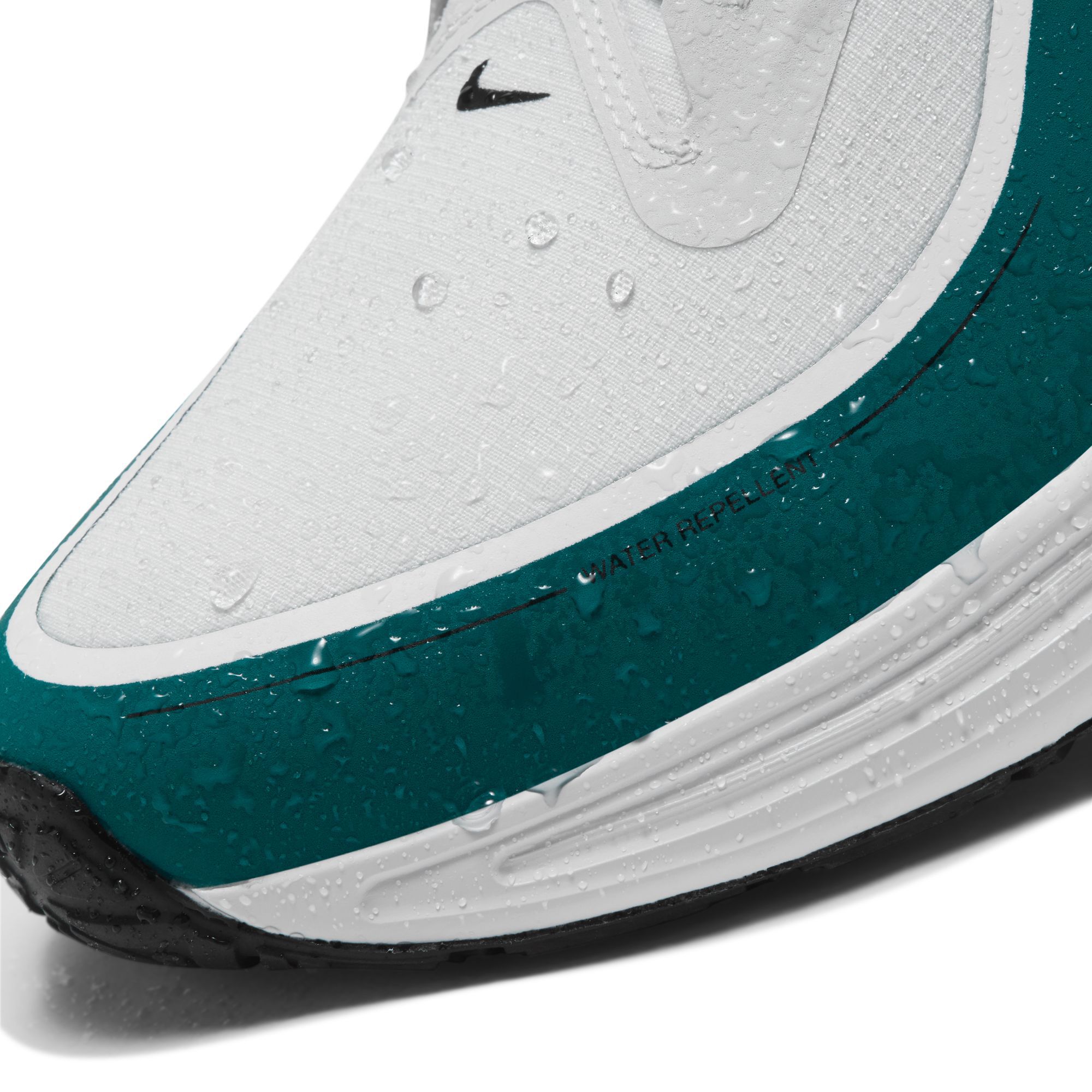 Nike Revolution 8 Utility image number 11
