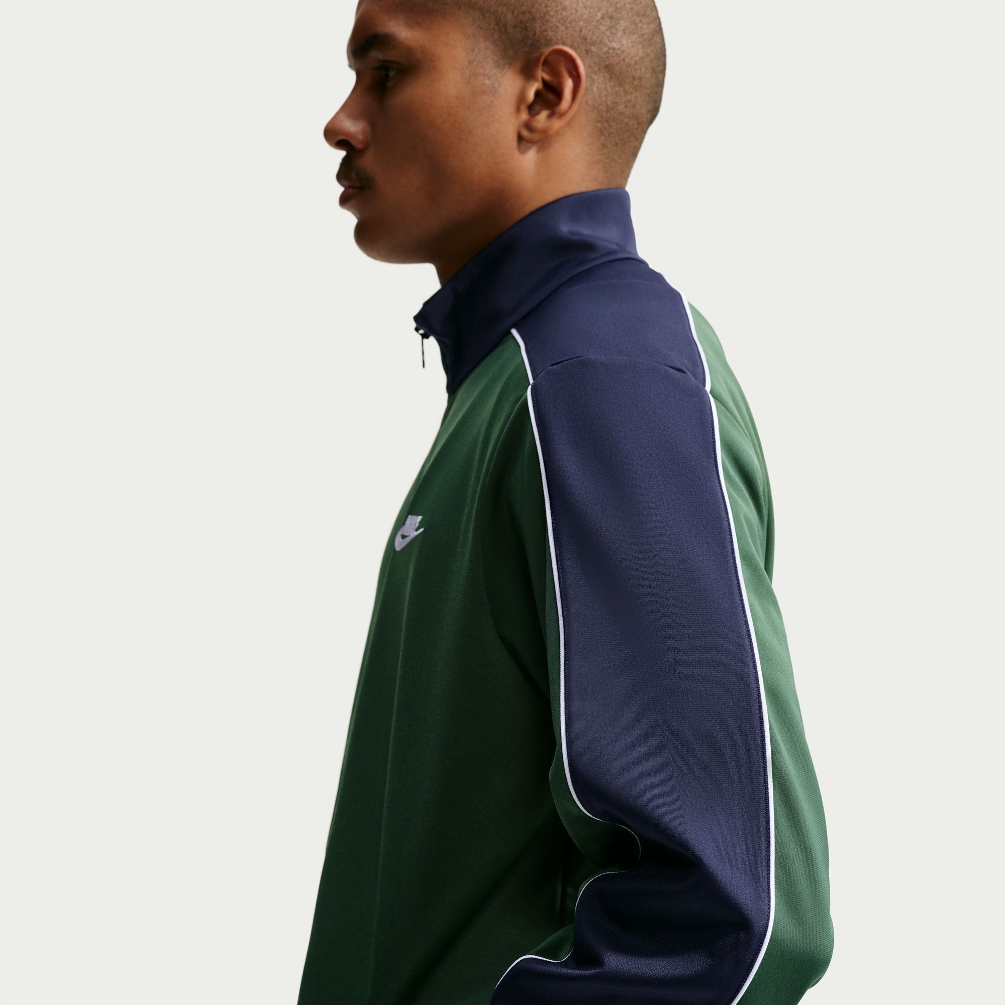 Nike Sportswear Club image number 3