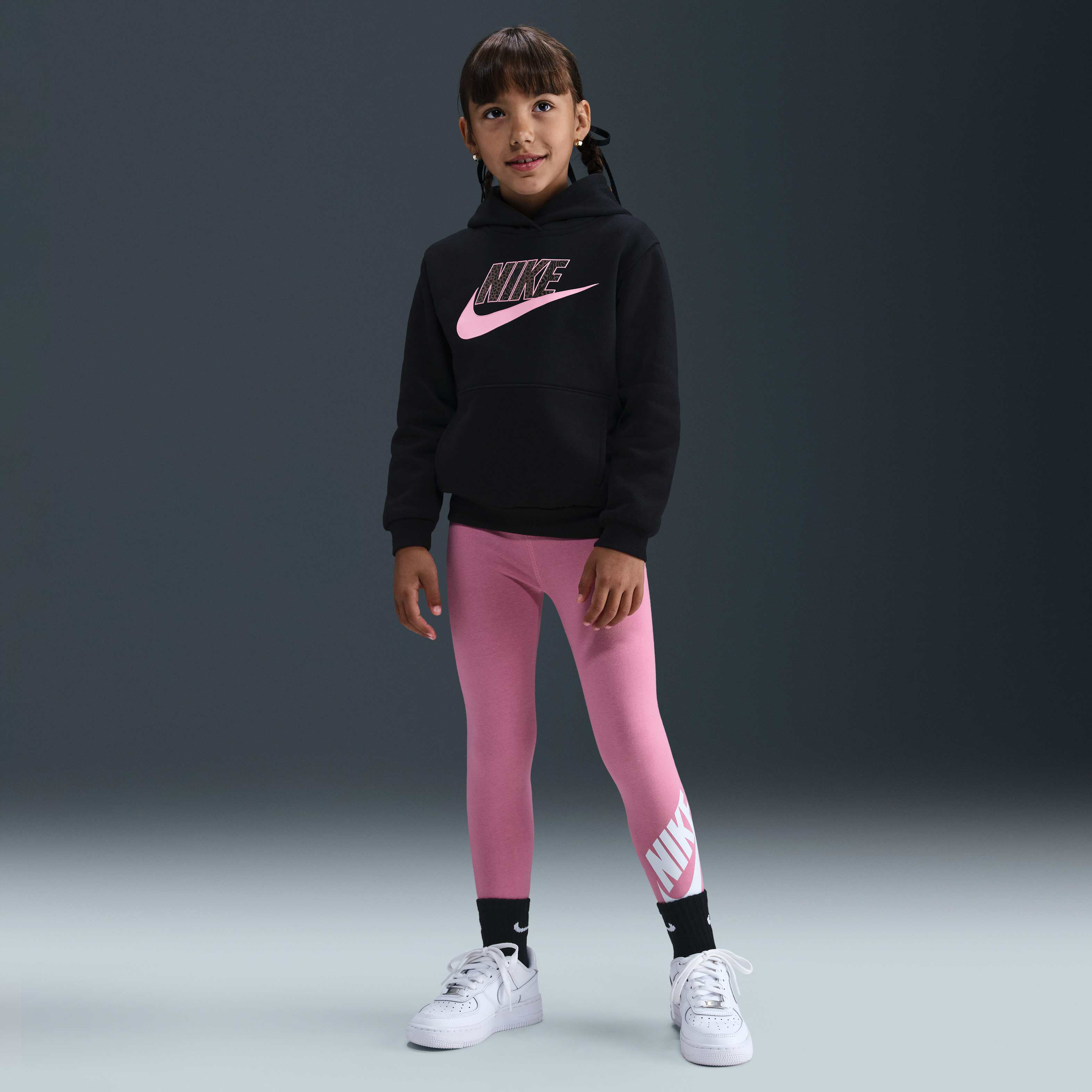 نايكي وايلد وورمث image number 3